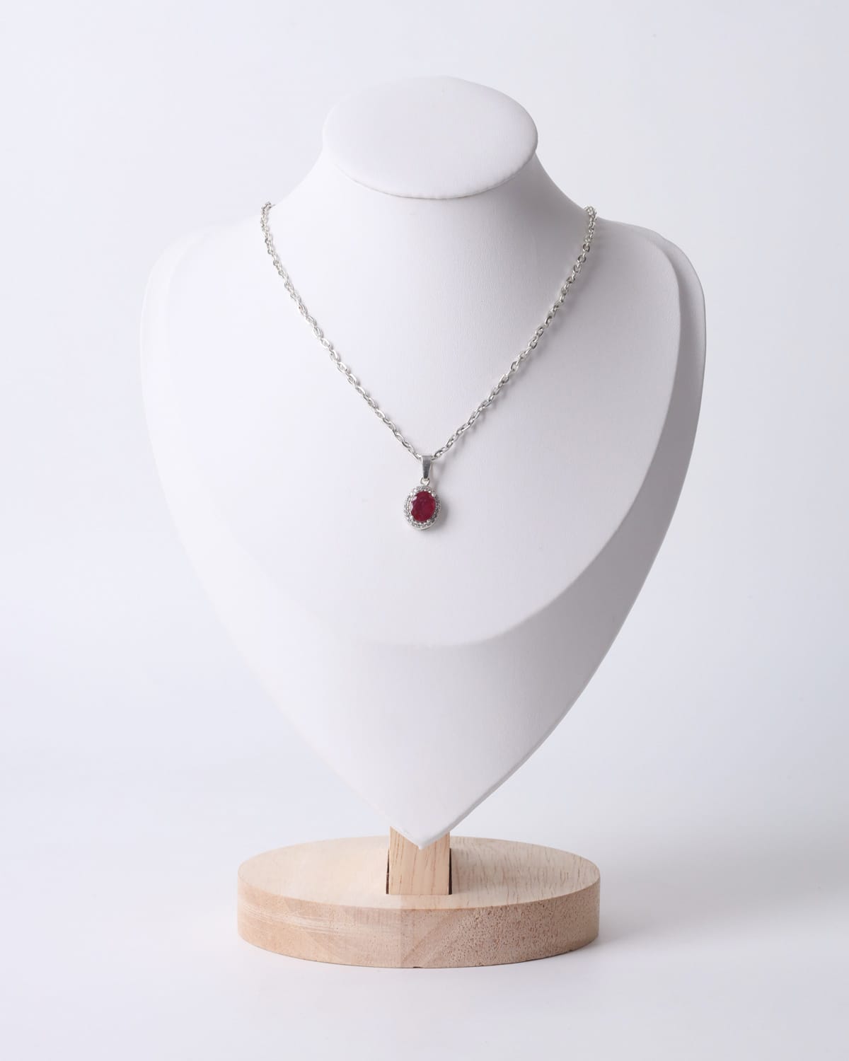 Elegant Ruby Necklace 3