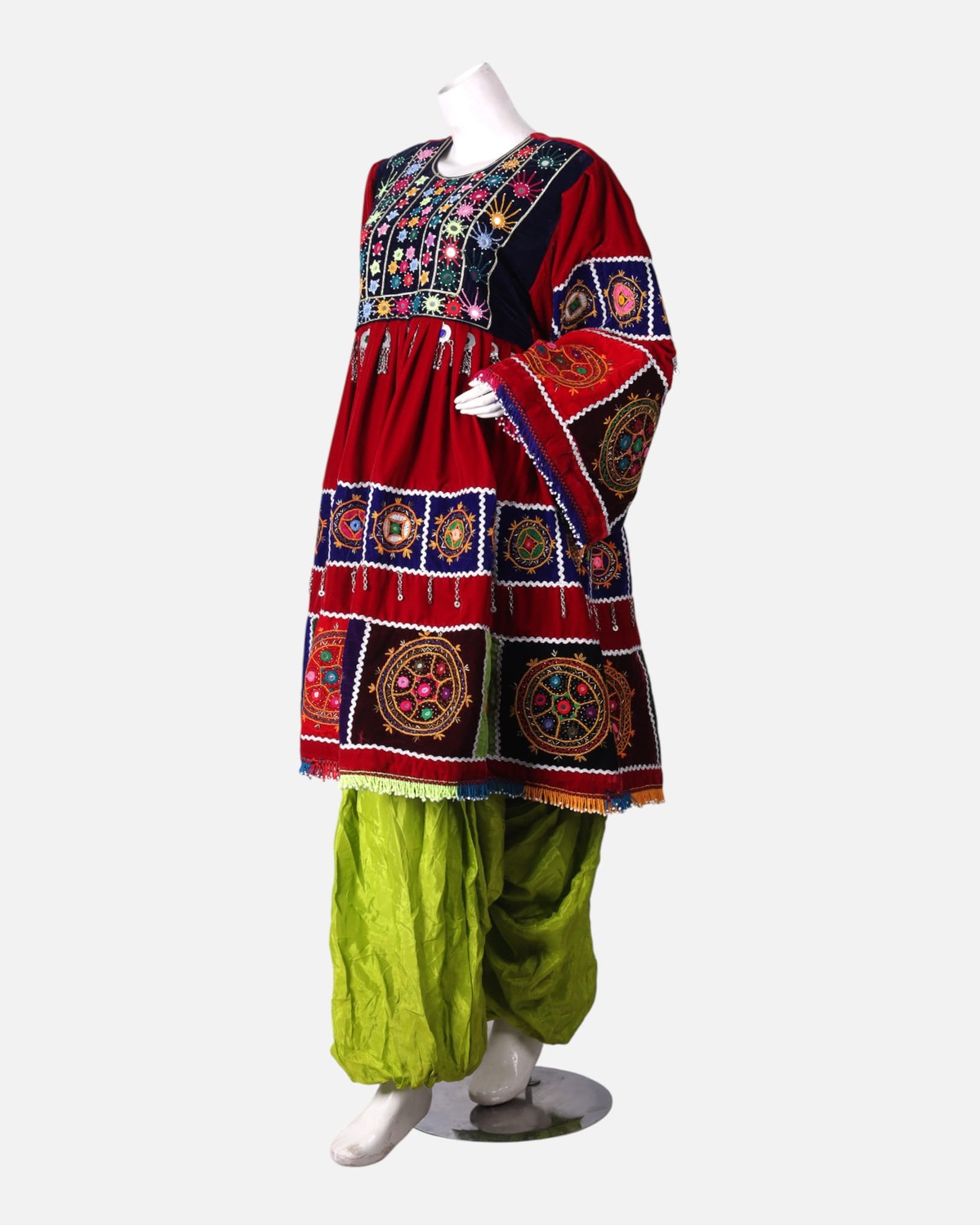 Traditional Afghan Wedding Velvet Dress with Hand Embroidery, Shawl & Shalwar 1