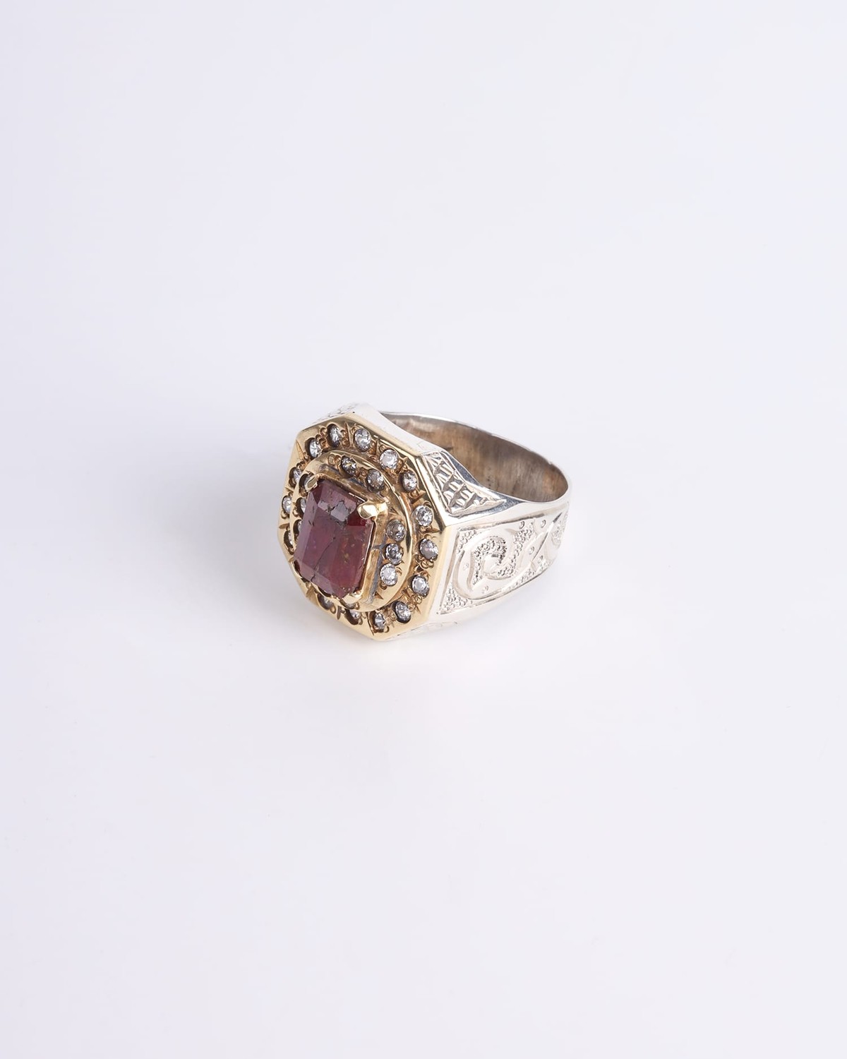 Men's Yakut Jagdalak Ring 1