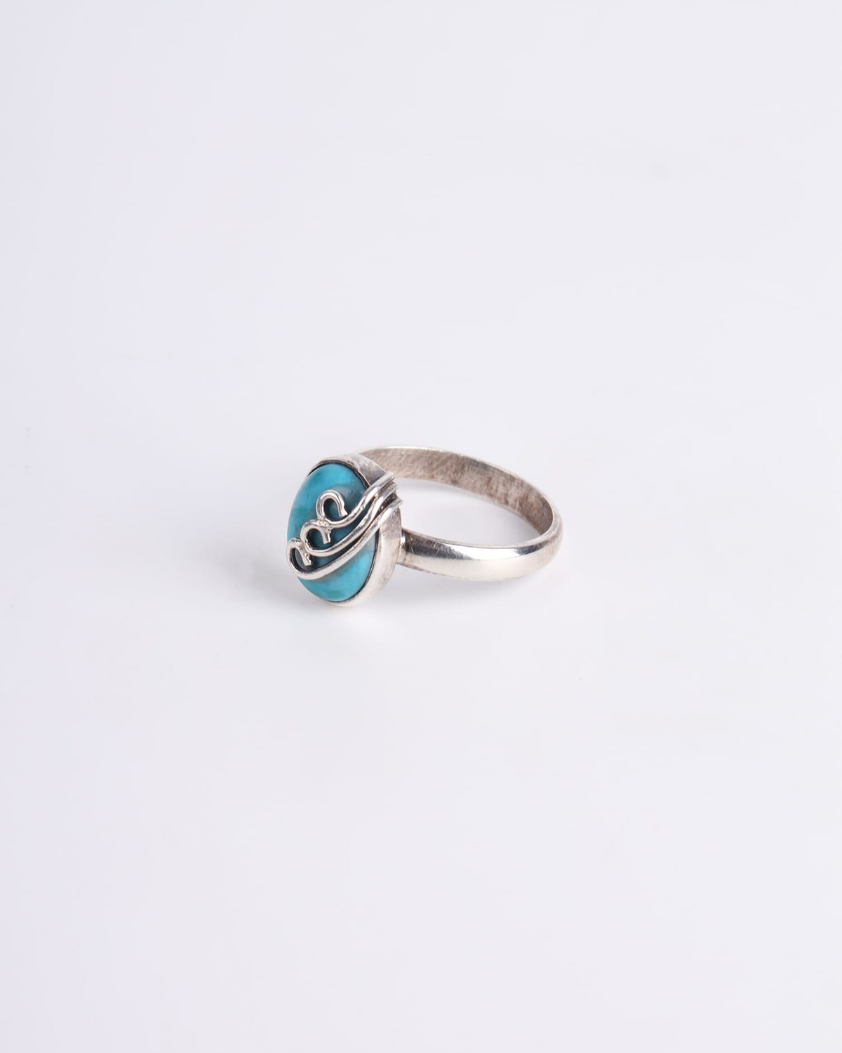 Women's Turquoise Ring Crafted 4