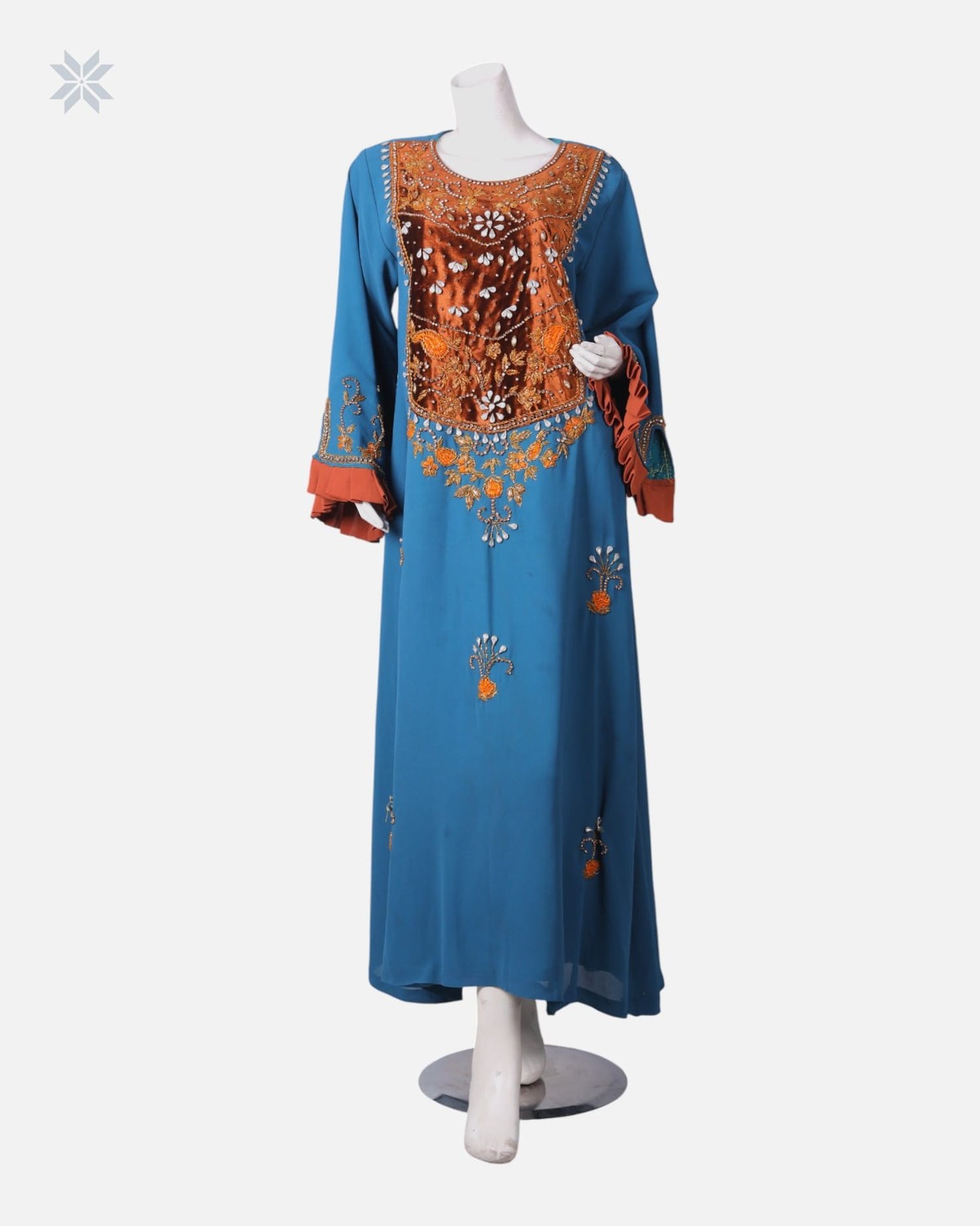 Arabic Long Dress with Beadwork 4