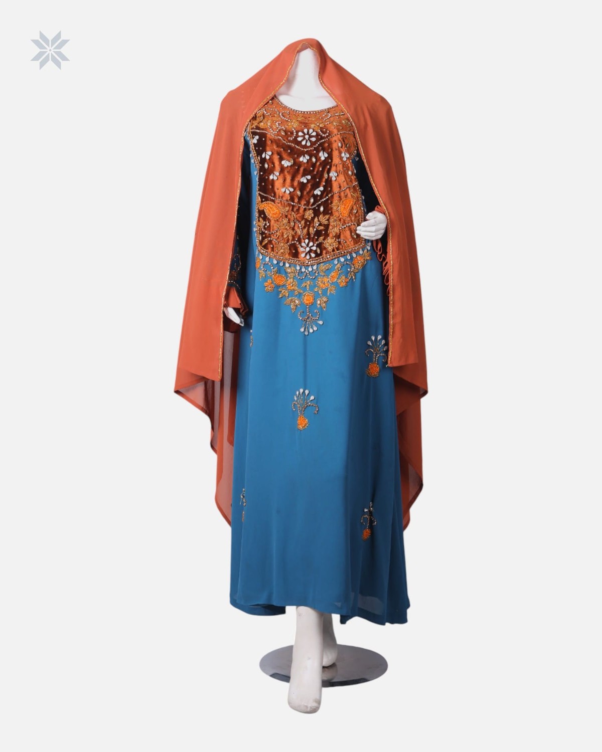Arabic Long Dress with Beadwork 3