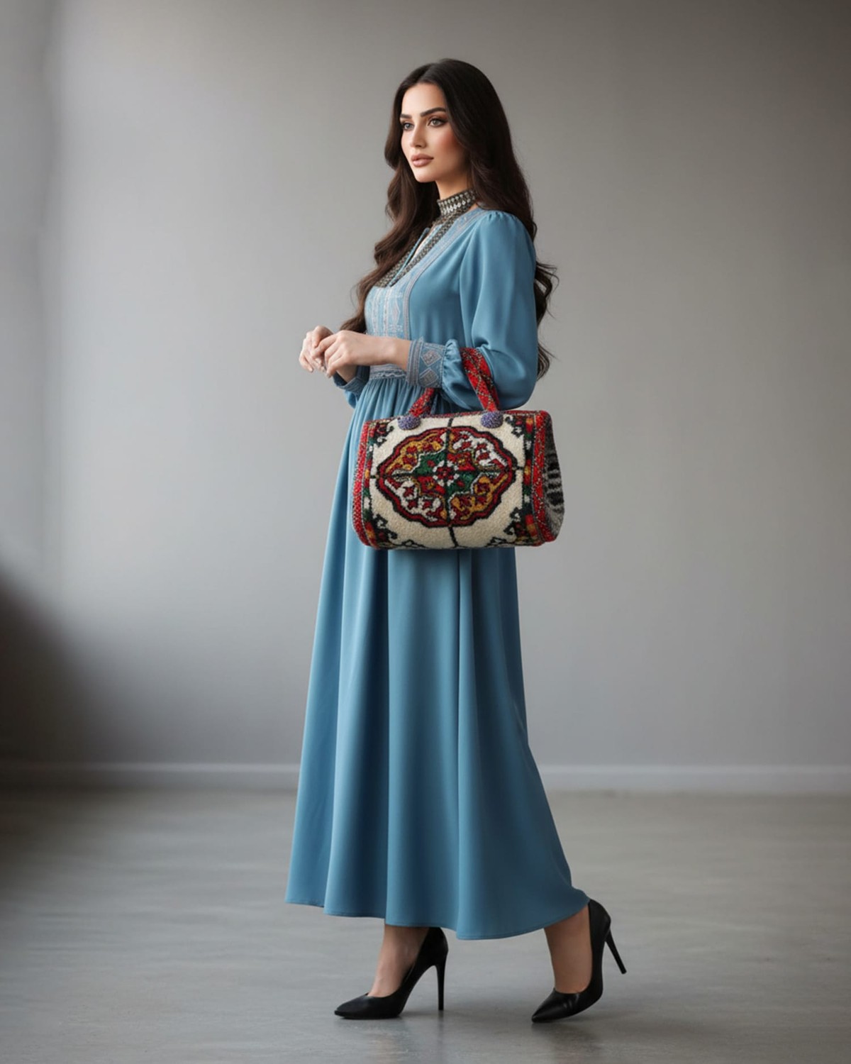 Handwoven Carpet Bag with Traditional Afghan Design 3