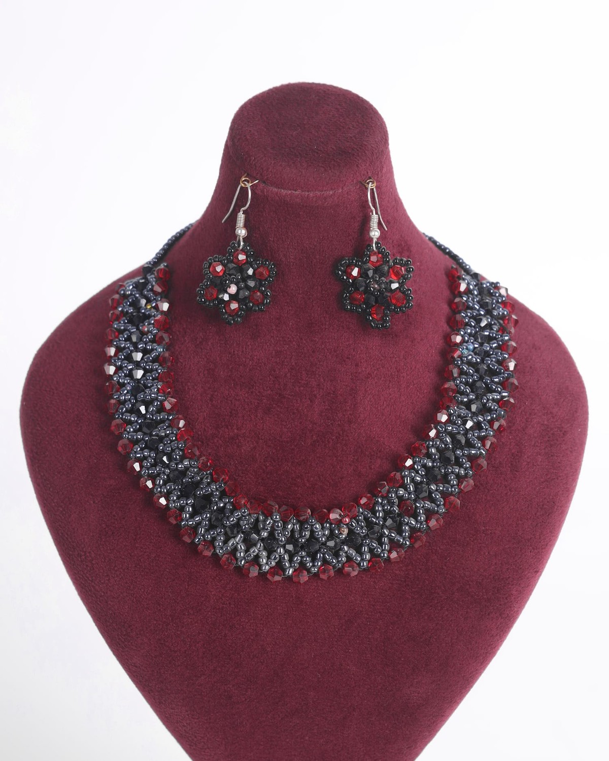 Red & Black Beaded Jewelry Set 6