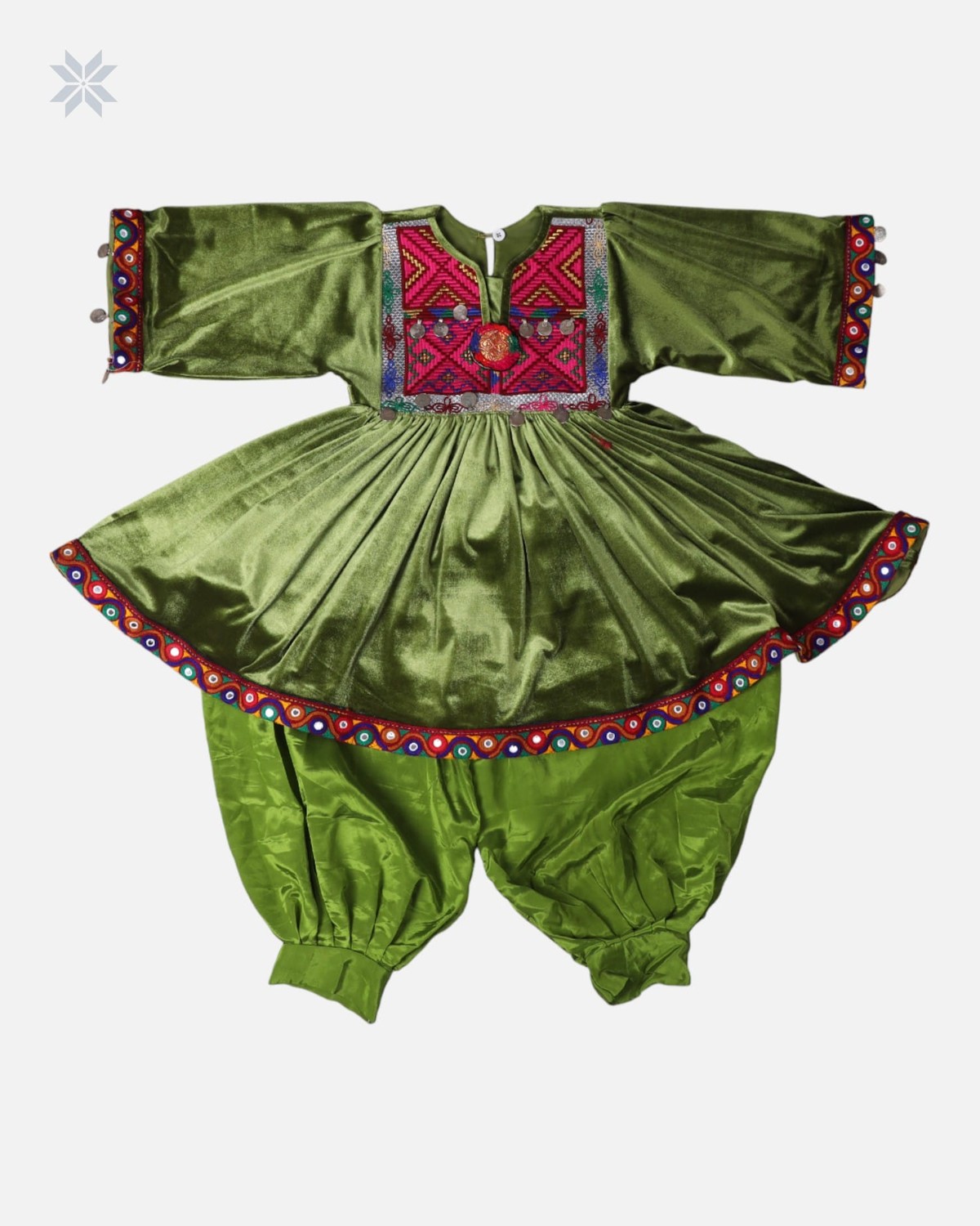 Child Dress with Velvet Sleeves in Green 3