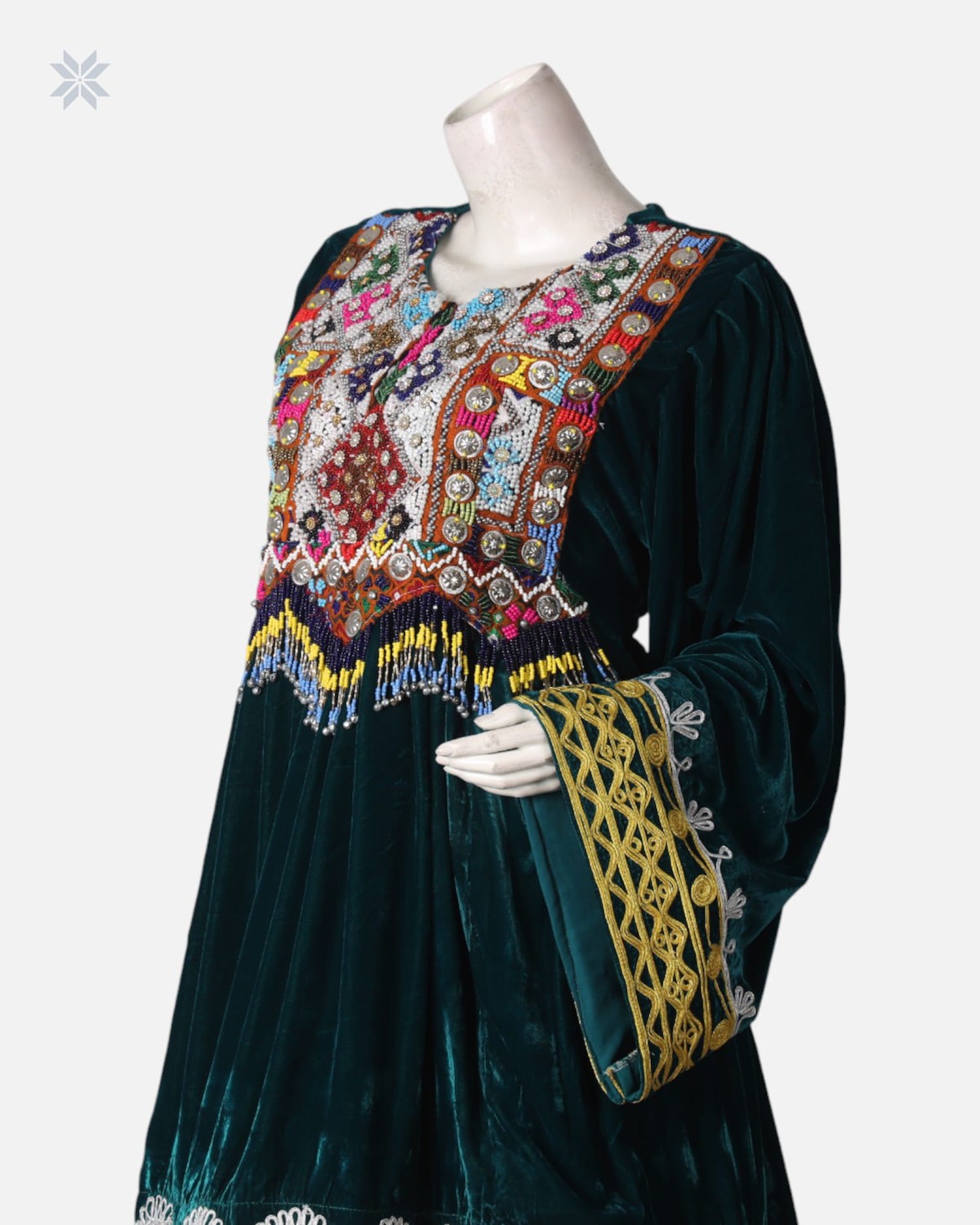 Green Velvet Dress with Pants and Red Shawl 3