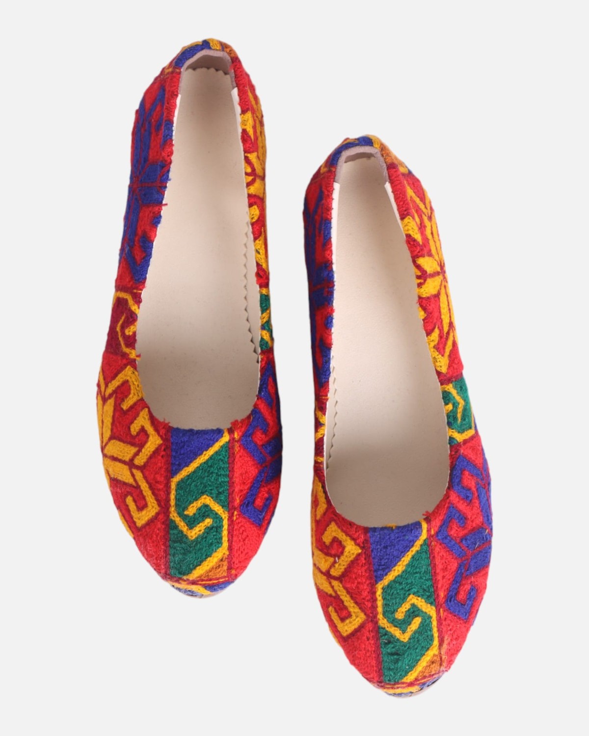 Bag, Wallet & Shoes Set – Traditional Handwoven Design 10