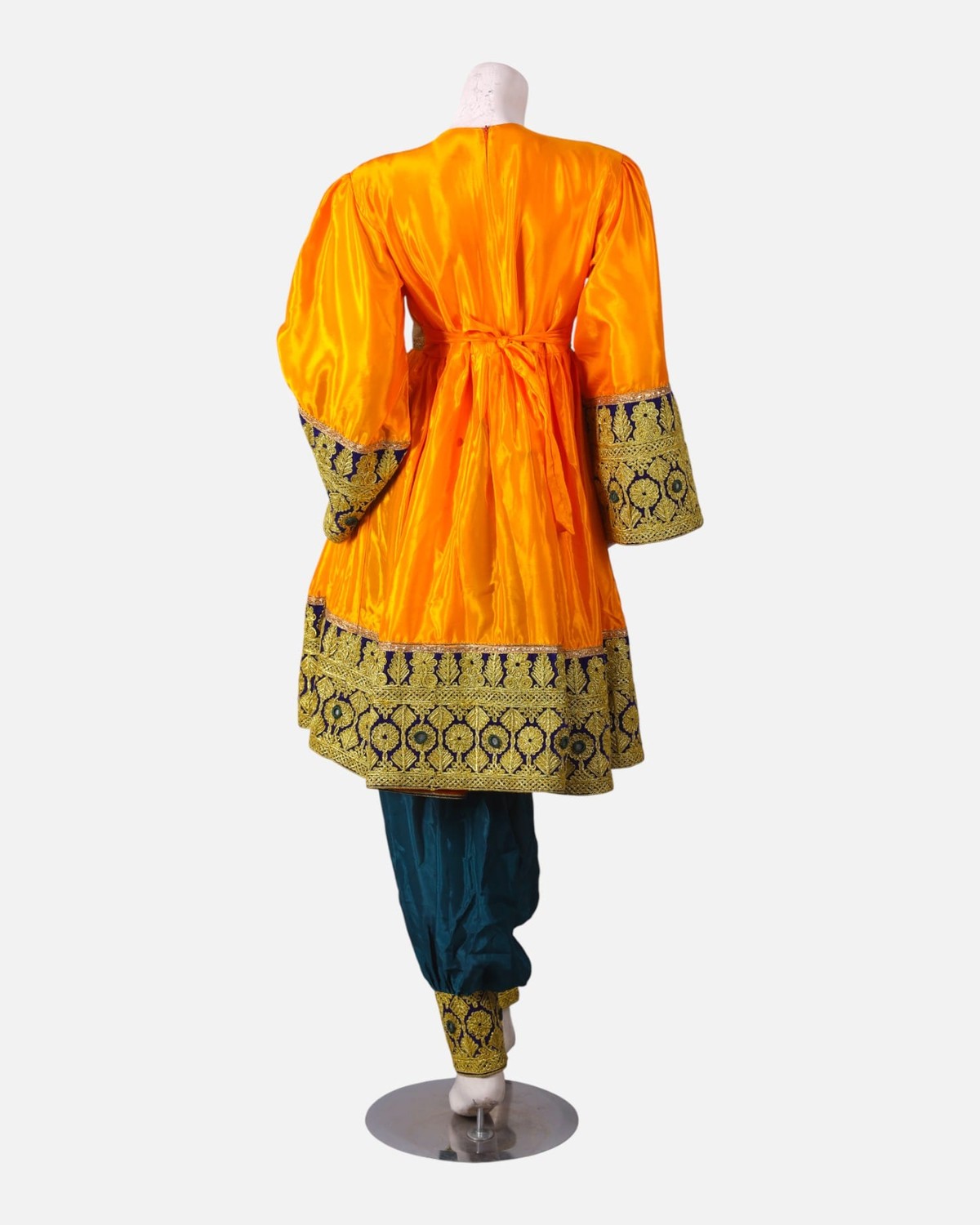 Women’s Afghan Cultural Dress, Handwoven Gold Glitter, Perfect for Weddings 6