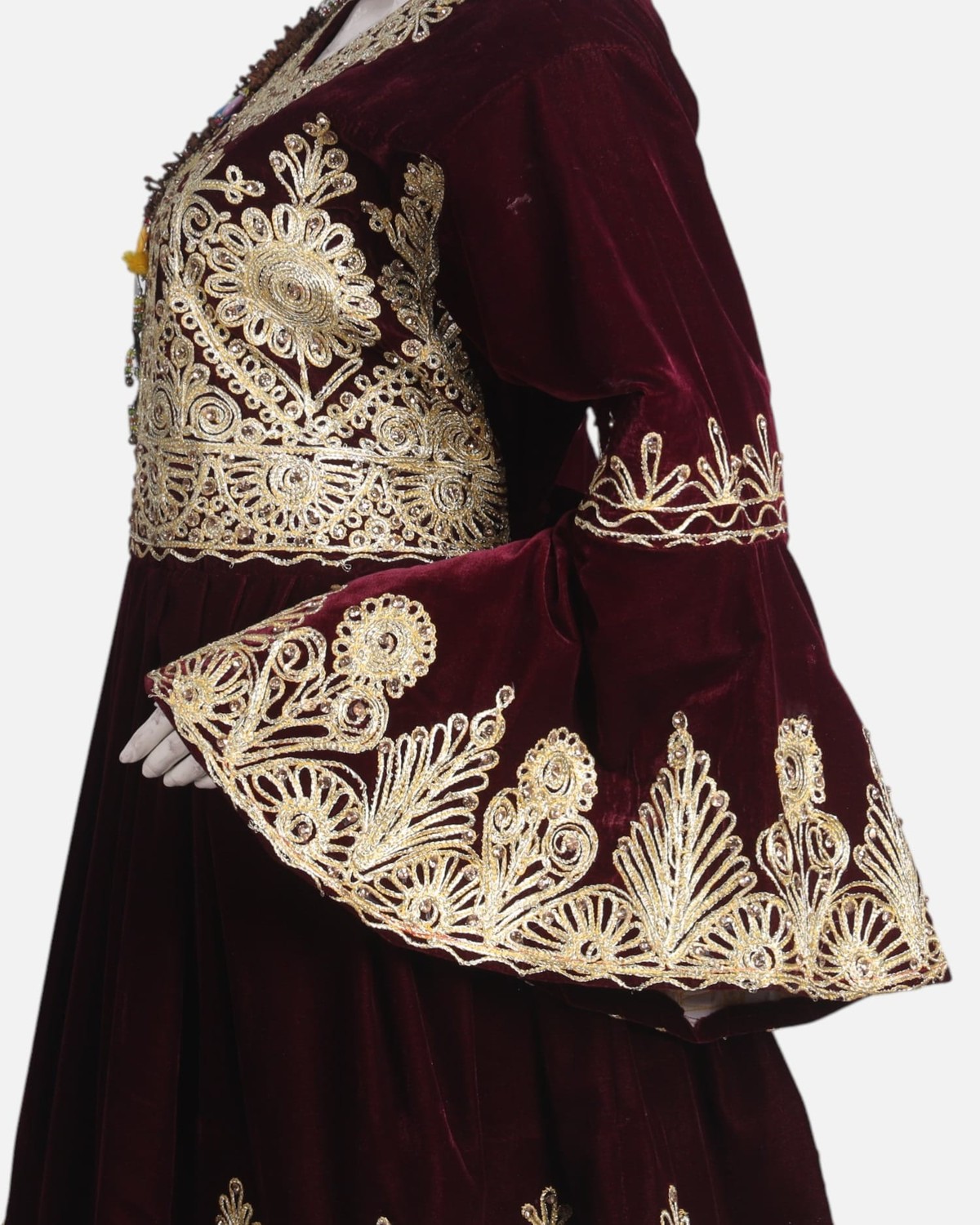 Velvet Dress with Golden Embroidery – Traditional Afghan Fashion 1