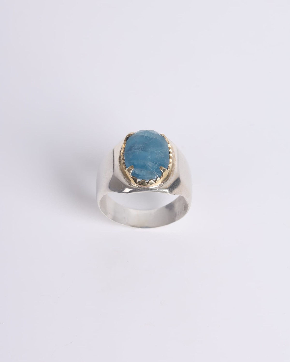 Silver Ring with 9.75ct Aquamarine Gemstone 4