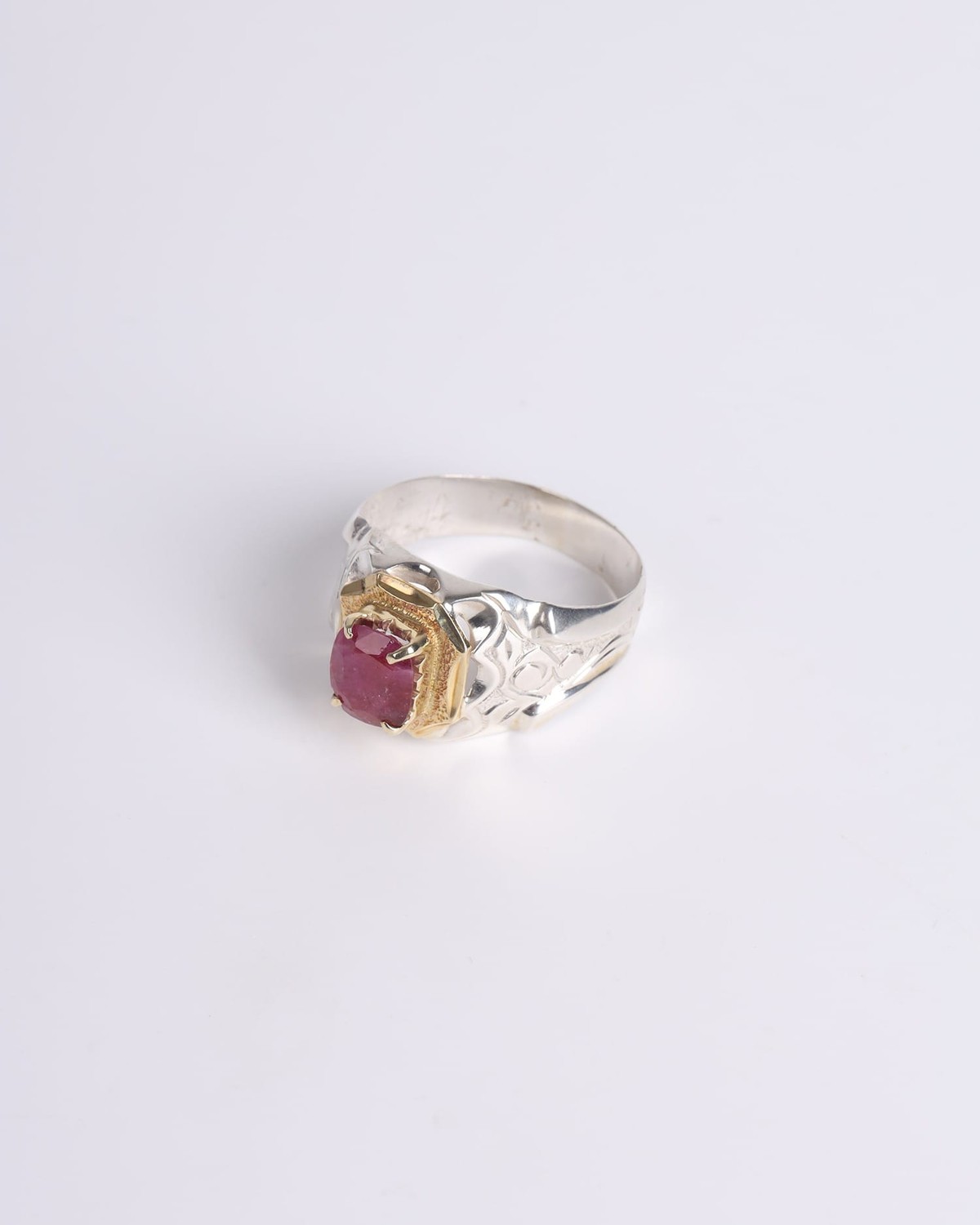 Modern Men's Silver Ring with 1.75ct Ruby Gemstone 2