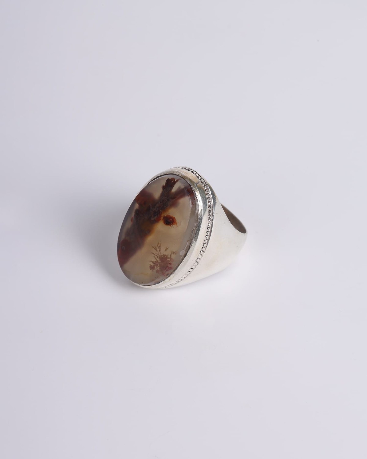 Ring with Agate Flower-Pattern Gemstone 7