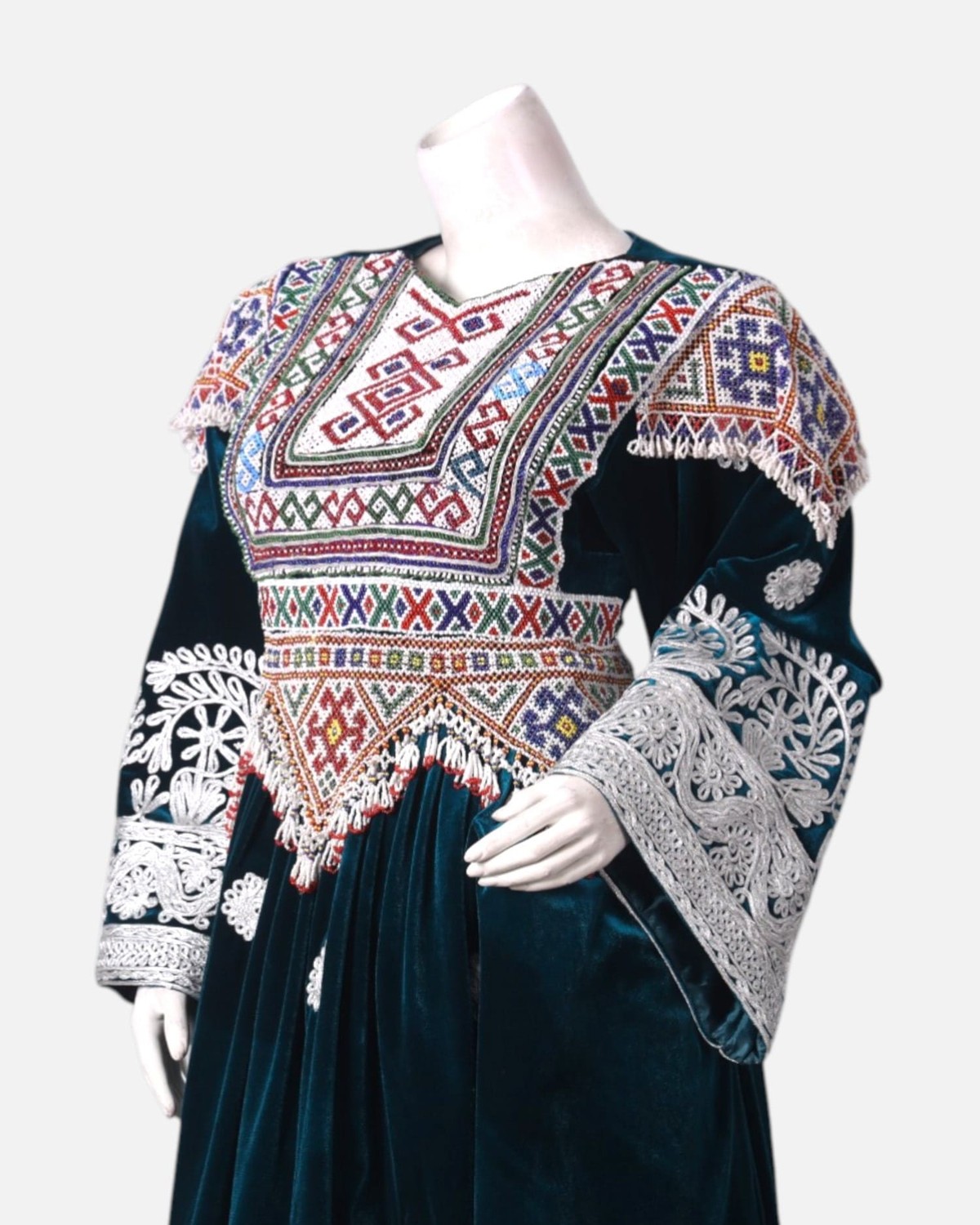 Charmadozi Velvet Dress – Hand-Embroidered Velvet Dress with Traditional Afghan Details 5