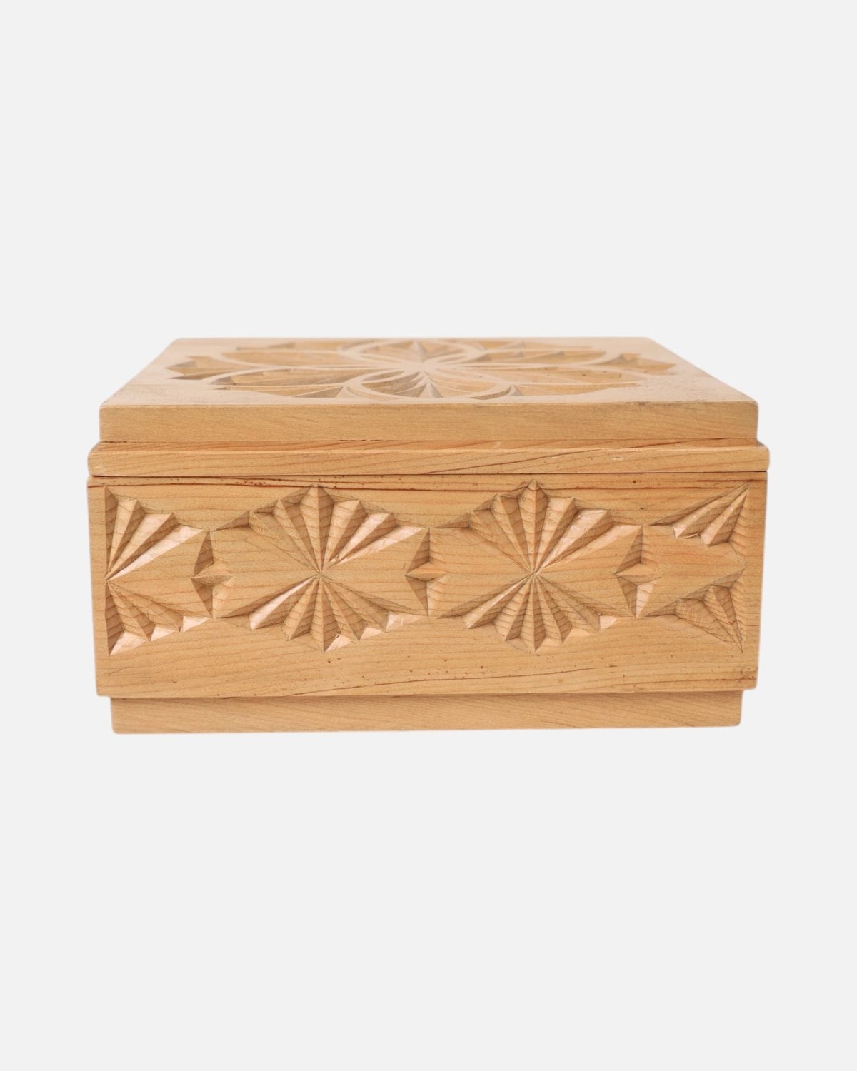 Jewelry Gift Box – Handcrafted Wooden Box with Intricate Carving 2