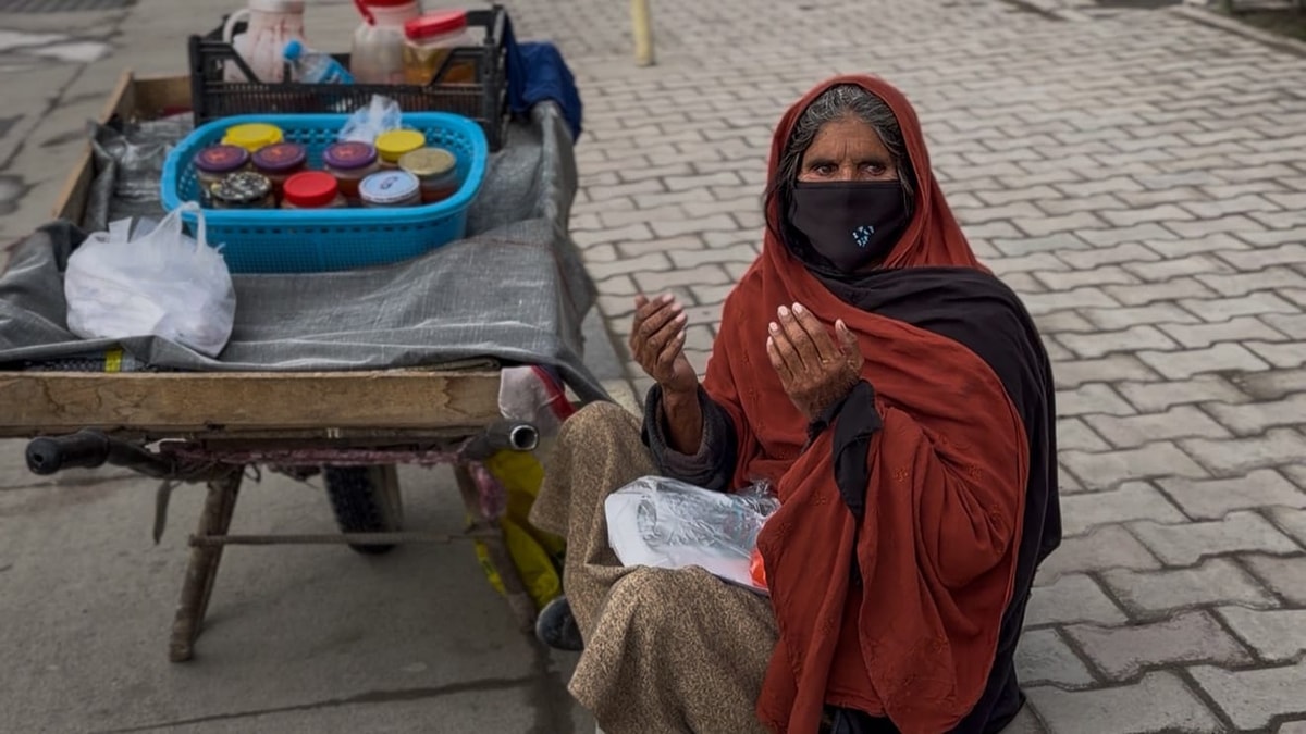 Support afghan orphans and widows 5