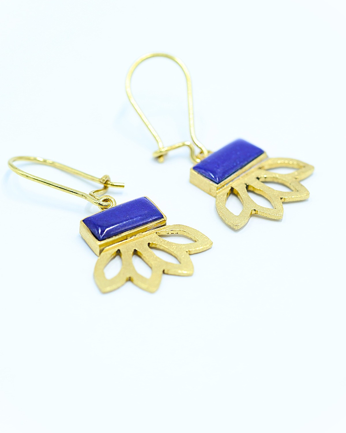 Classic Gold Lapis Lazuli Earrings 1