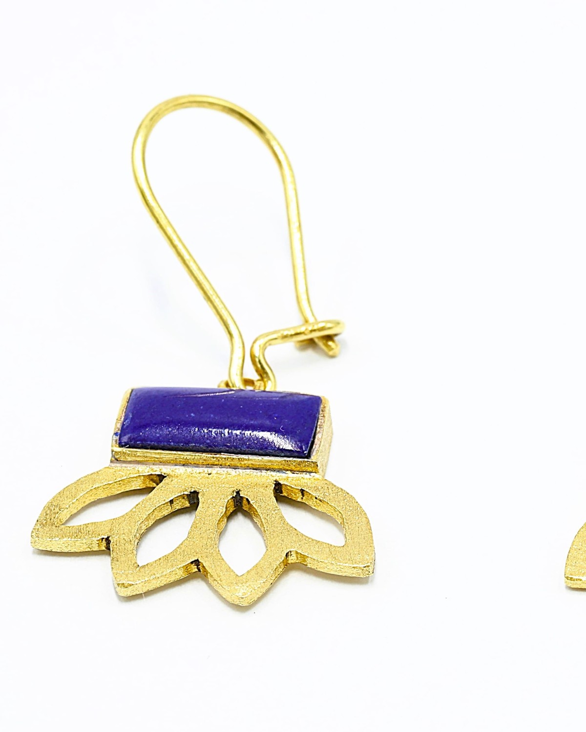 Classic Gold Lapis Lazuli Earrings 2
