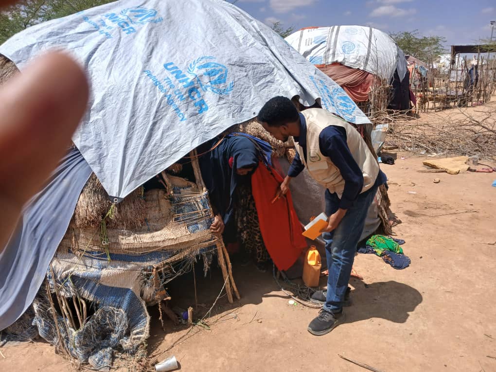 Feed the Hungry in Baardhere District 4