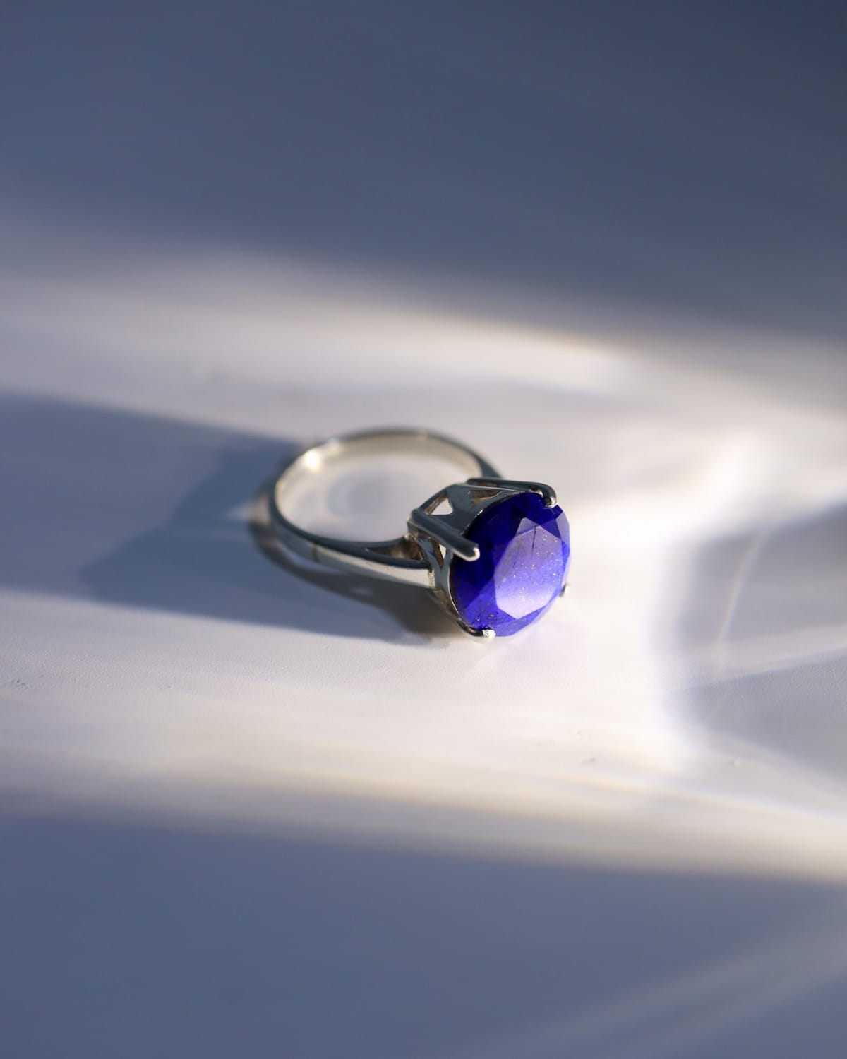 Blue Lapis Lazuli Ring in Silver – Elegant Deep Blue Design 1