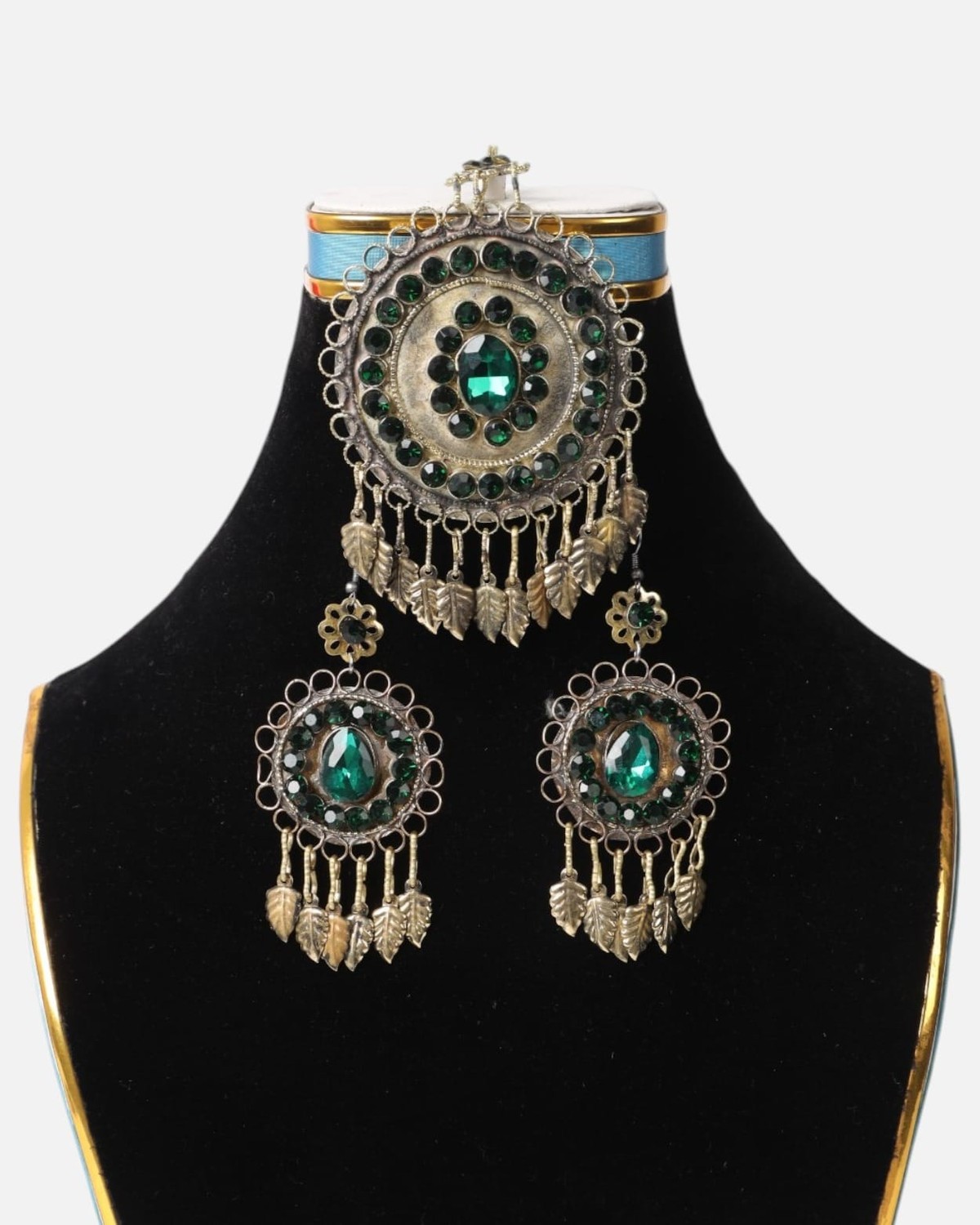 Green Gemstone Afghan Jewellery Set 3