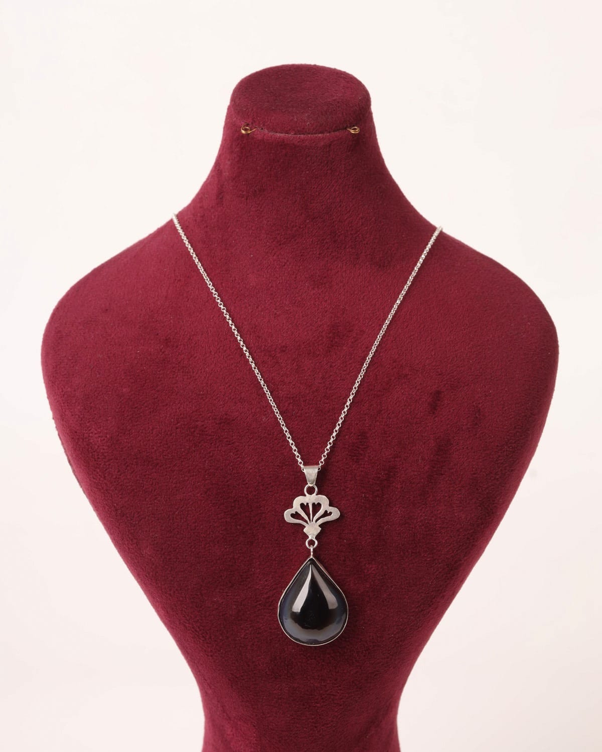 Black Agate Teardrop Set – 925 Silver Necklace & Earrings 2