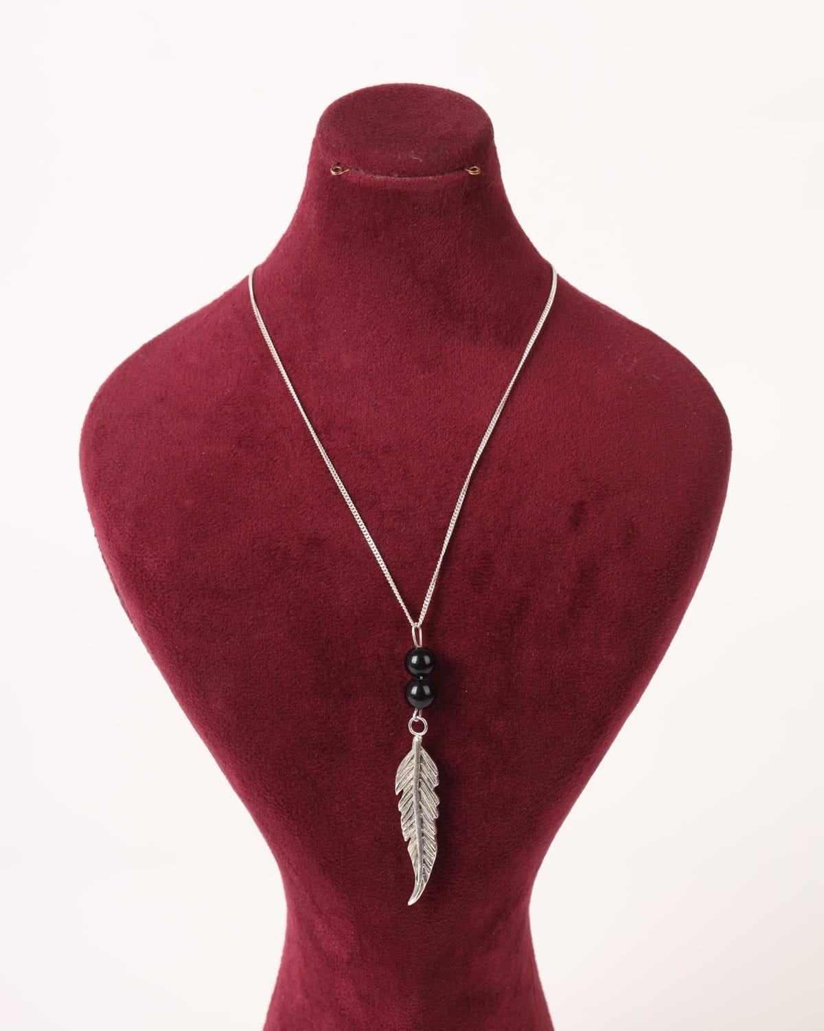 Black Agate Feather Necklace – 925 Silver Pendant 1