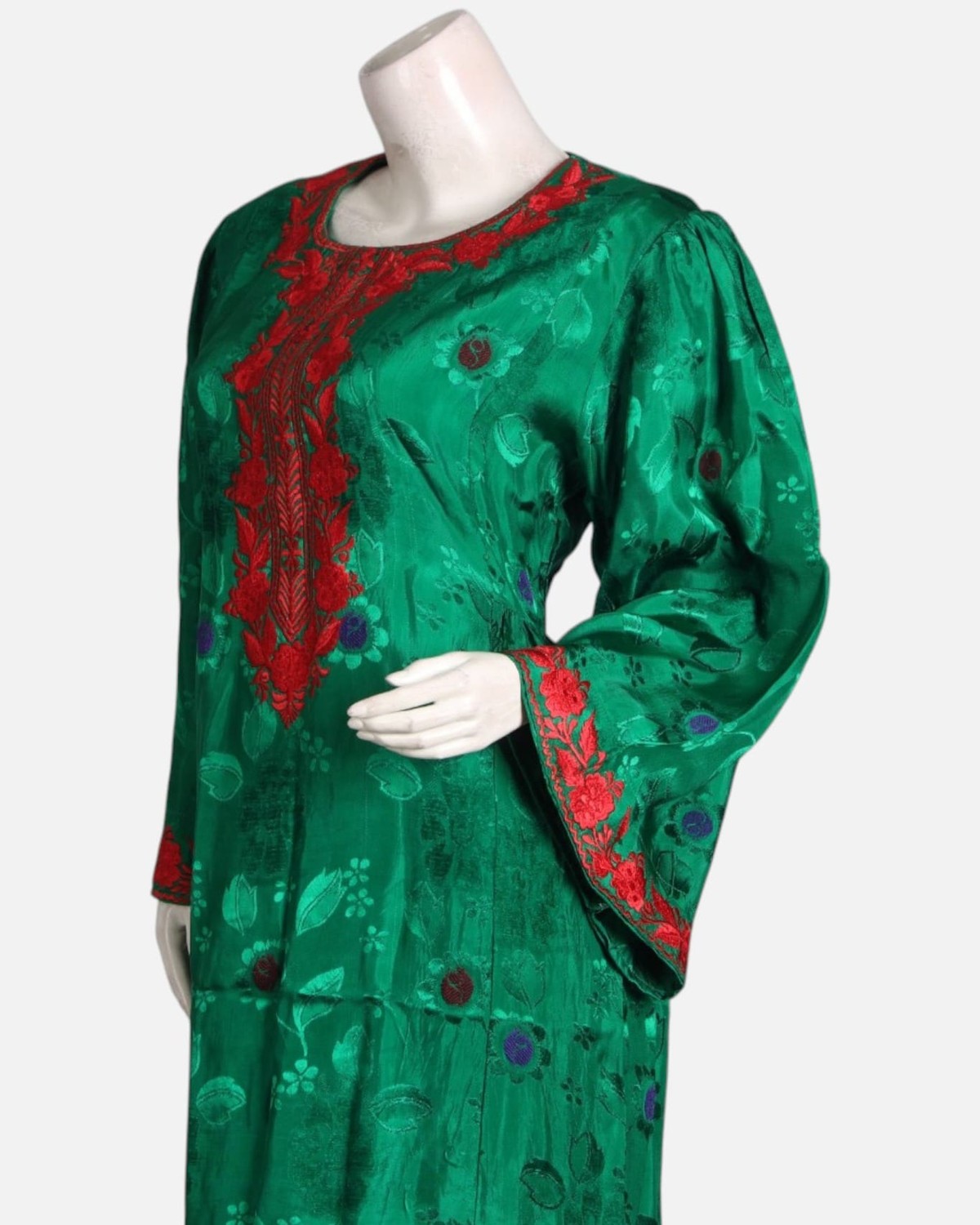 Floral Embroidered Velvet Dress 3