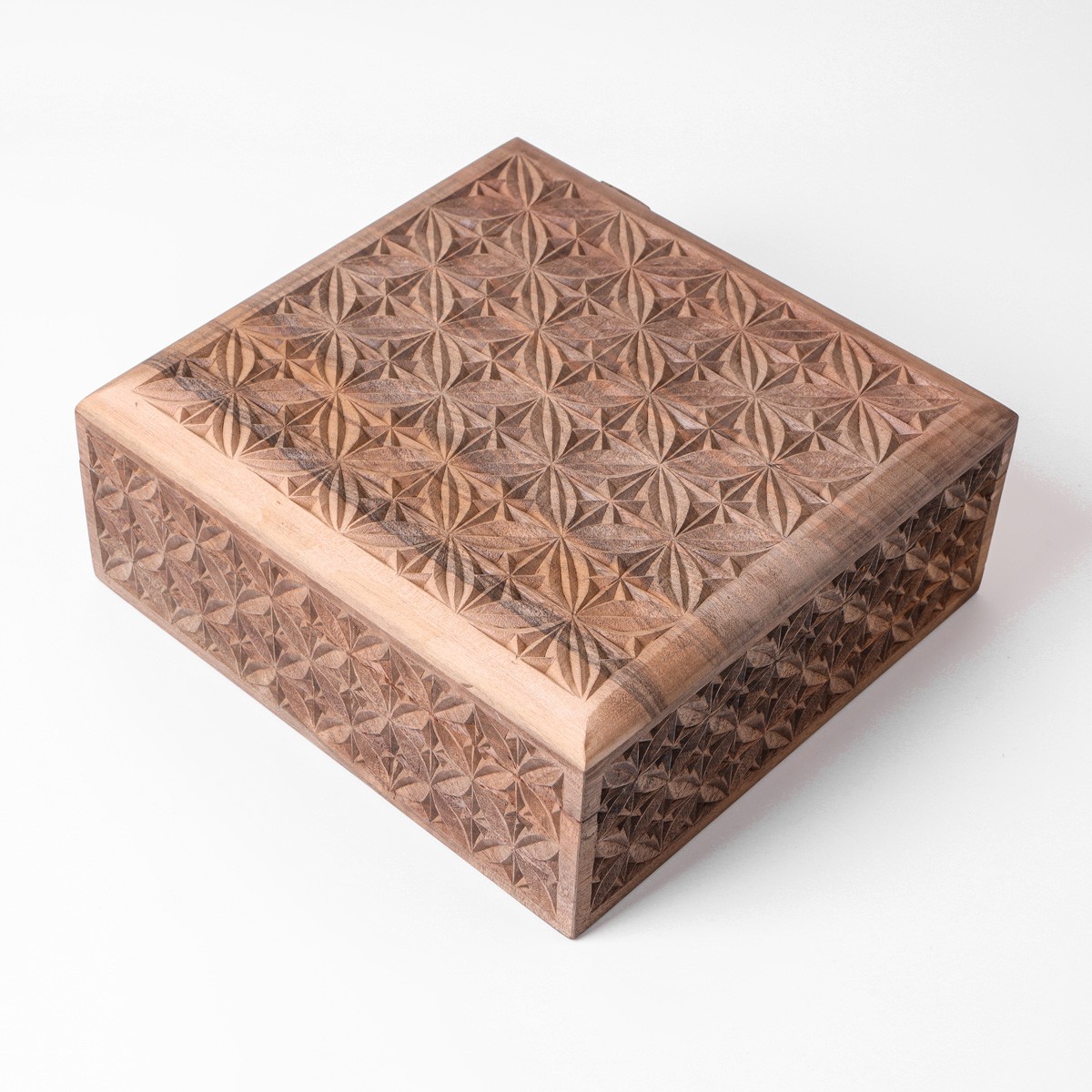Tea box | walnut wood| Hand Carved 2