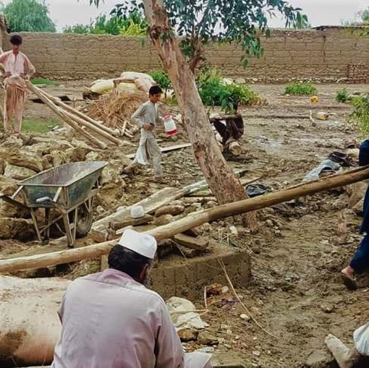 Donate for those affected with last night Flood in Afghanistan-Tarelly Jalalabad 1