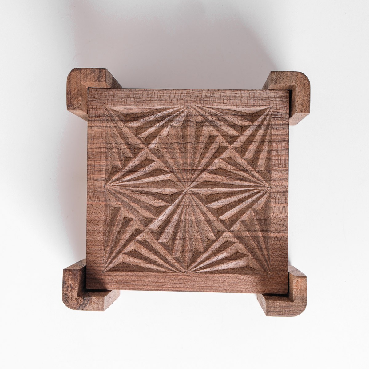 Saucer Set Walnut wood Art 3