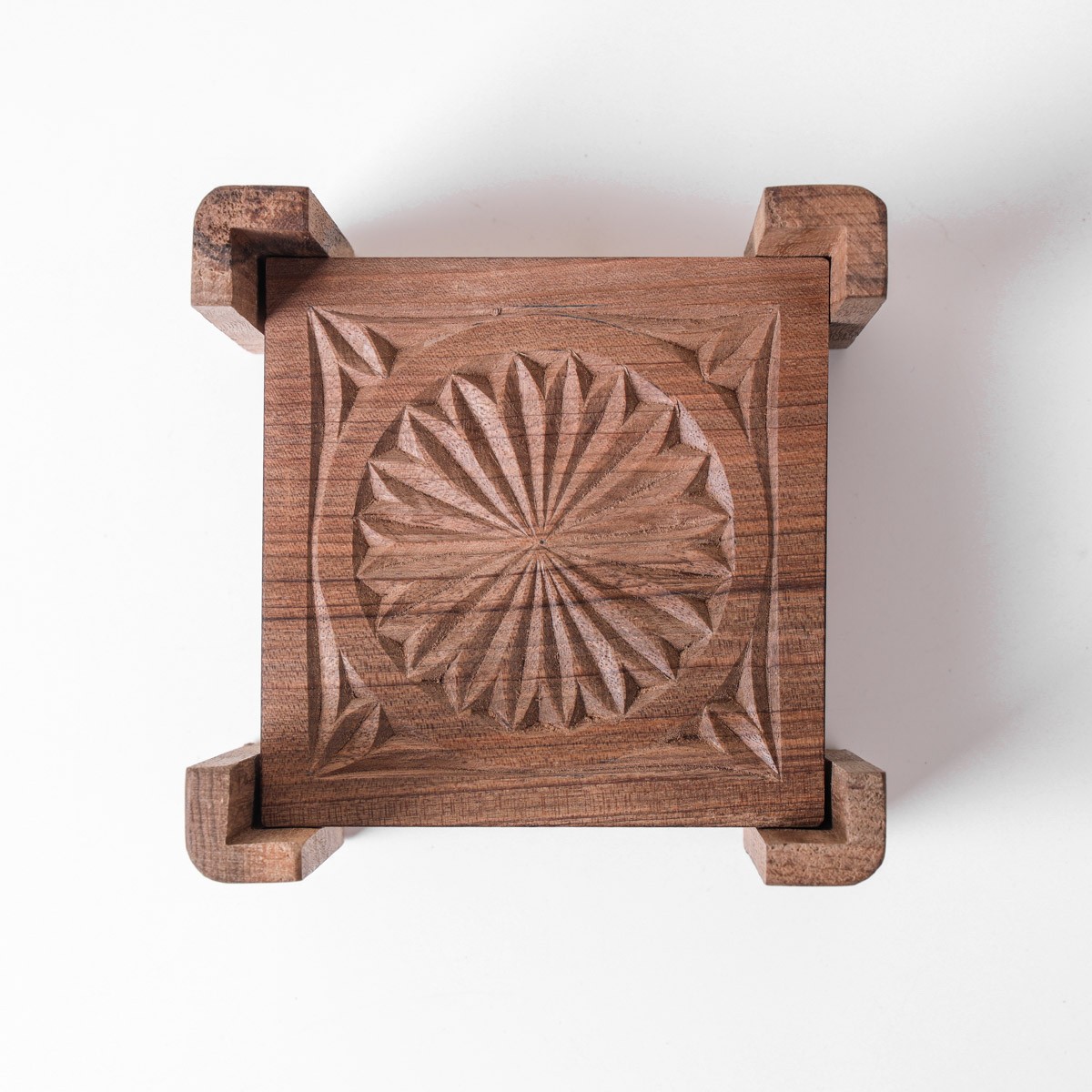 Saucer Set Walnut wood Art 4