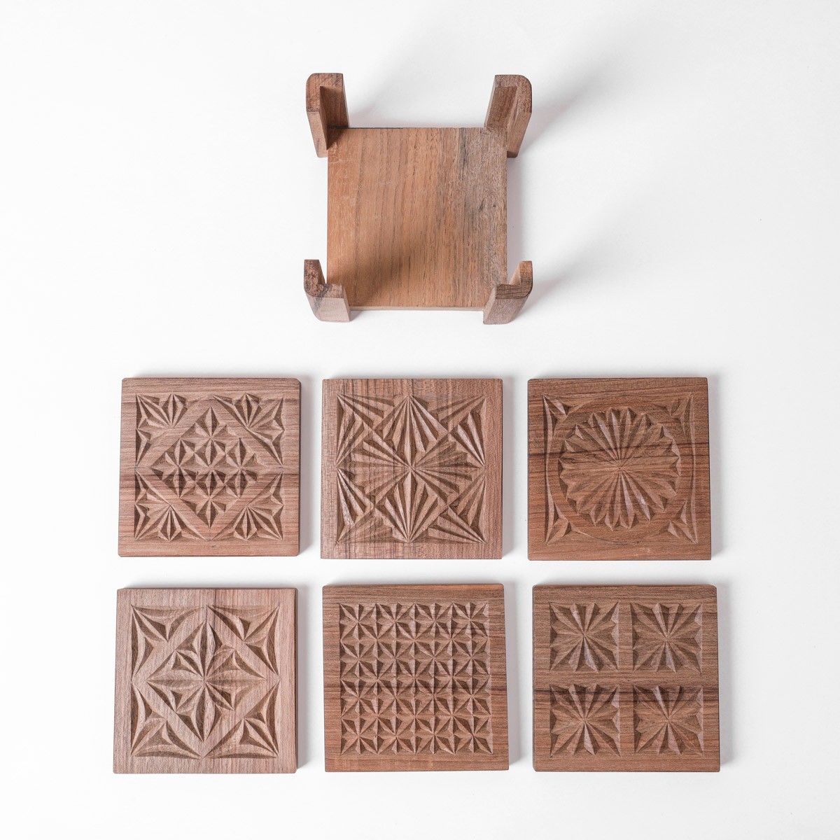 Saucer Set Walnut wood Art 9