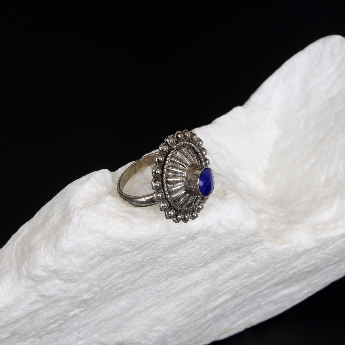 Lapis Lazuli Round Floral Style Ring | Bronze Classic Ring 1