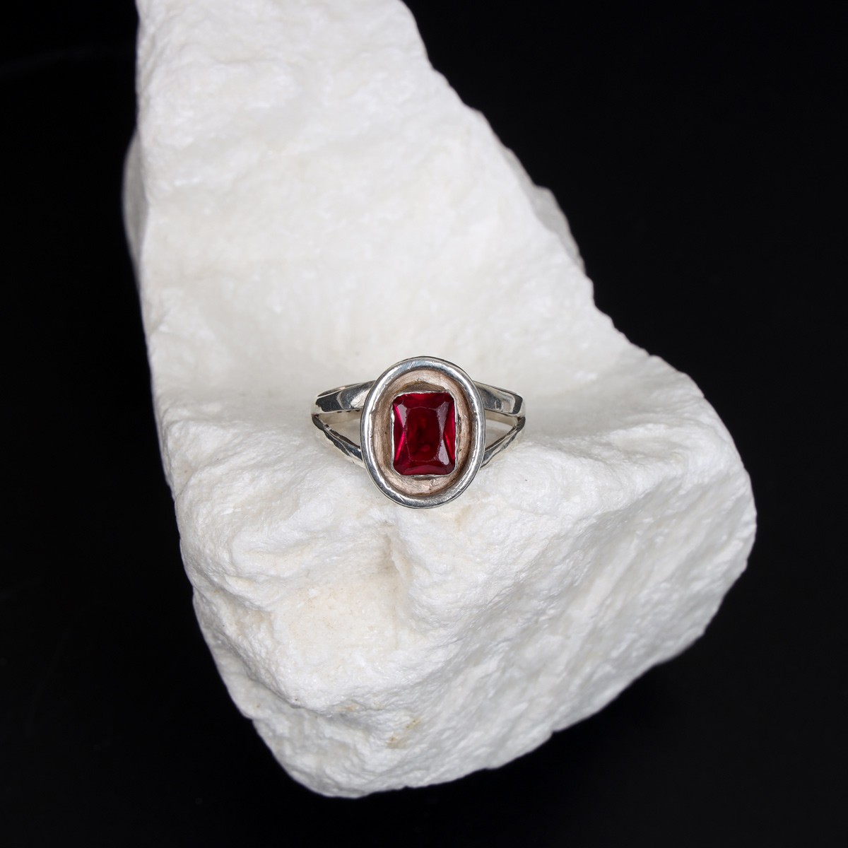 Red Indian Ruby Vintage Ring | 925 Silver Split Band Ring 3