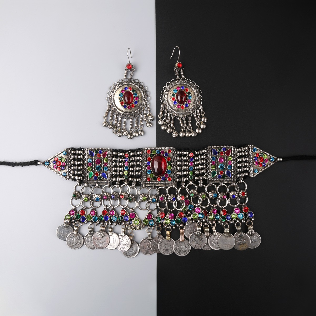 Vintage Kochi Style Jewelry Set | Bezel Choker Necklace with Dangle Earrings 1