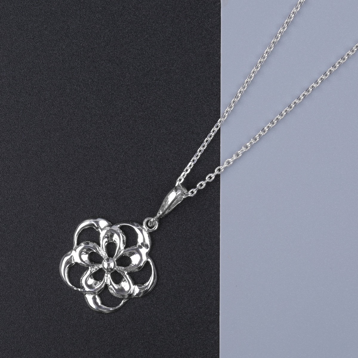 Five Petal Cut Necklace | Silver Drop Pendant 1