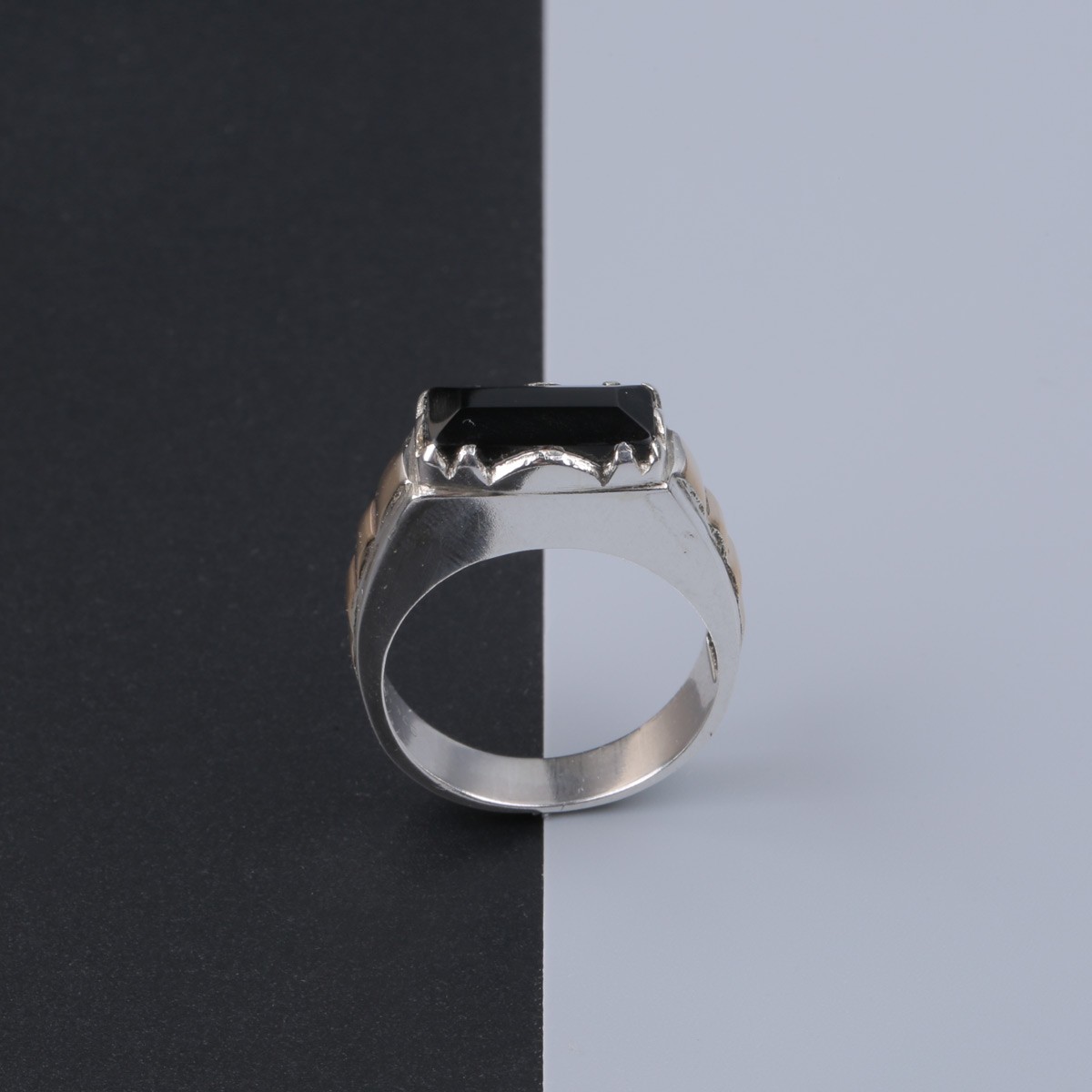 Black Carnelian Ring | Silver Flat Stone Ring 1