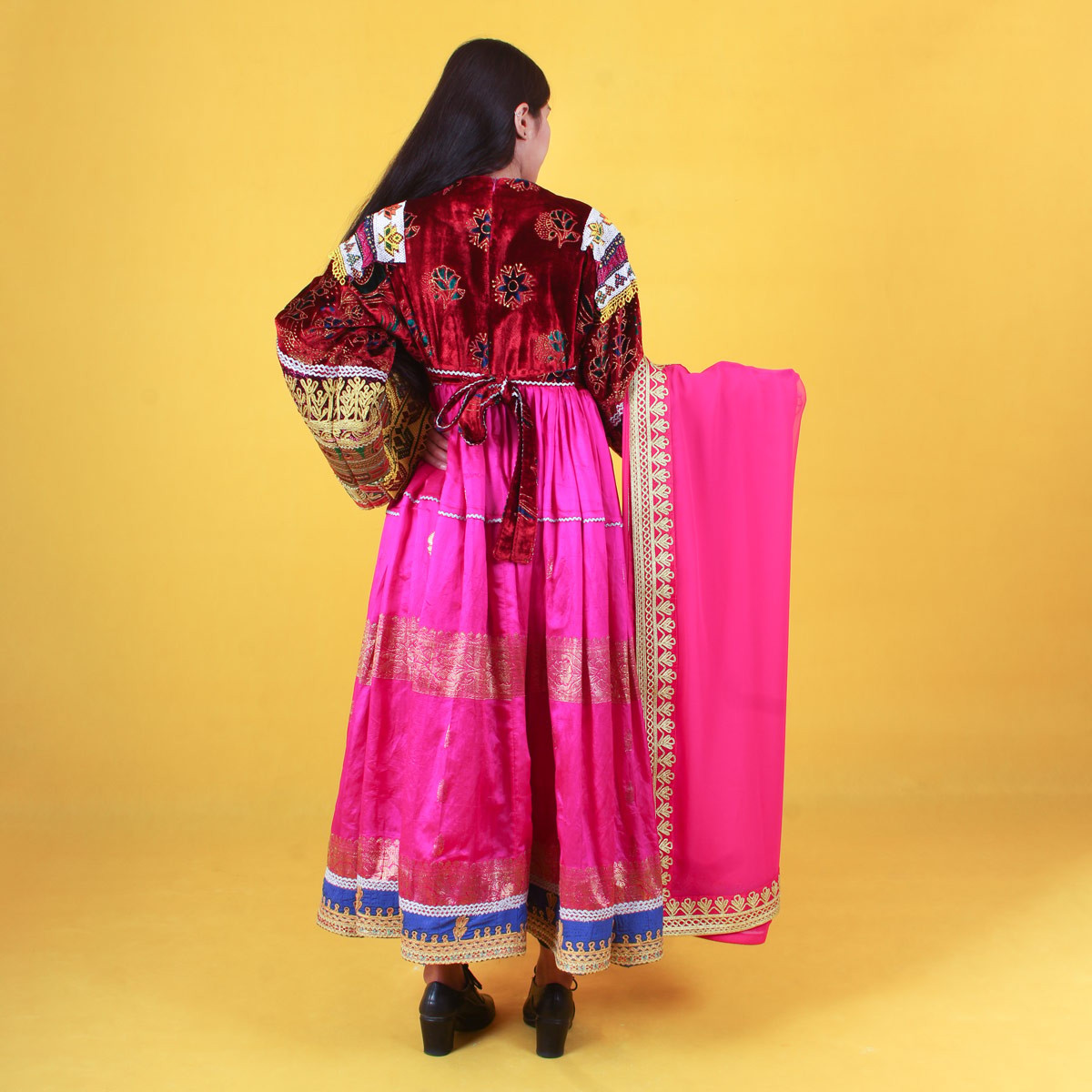 Pink Gand e Afghani with Shawl | Handmade Women's Afghan Clothes 5