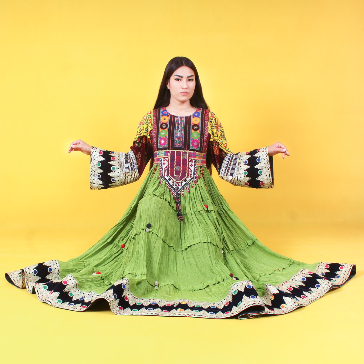 Green Afghan Traditional Dress | Afghan Handmade Wedding Clothes 1