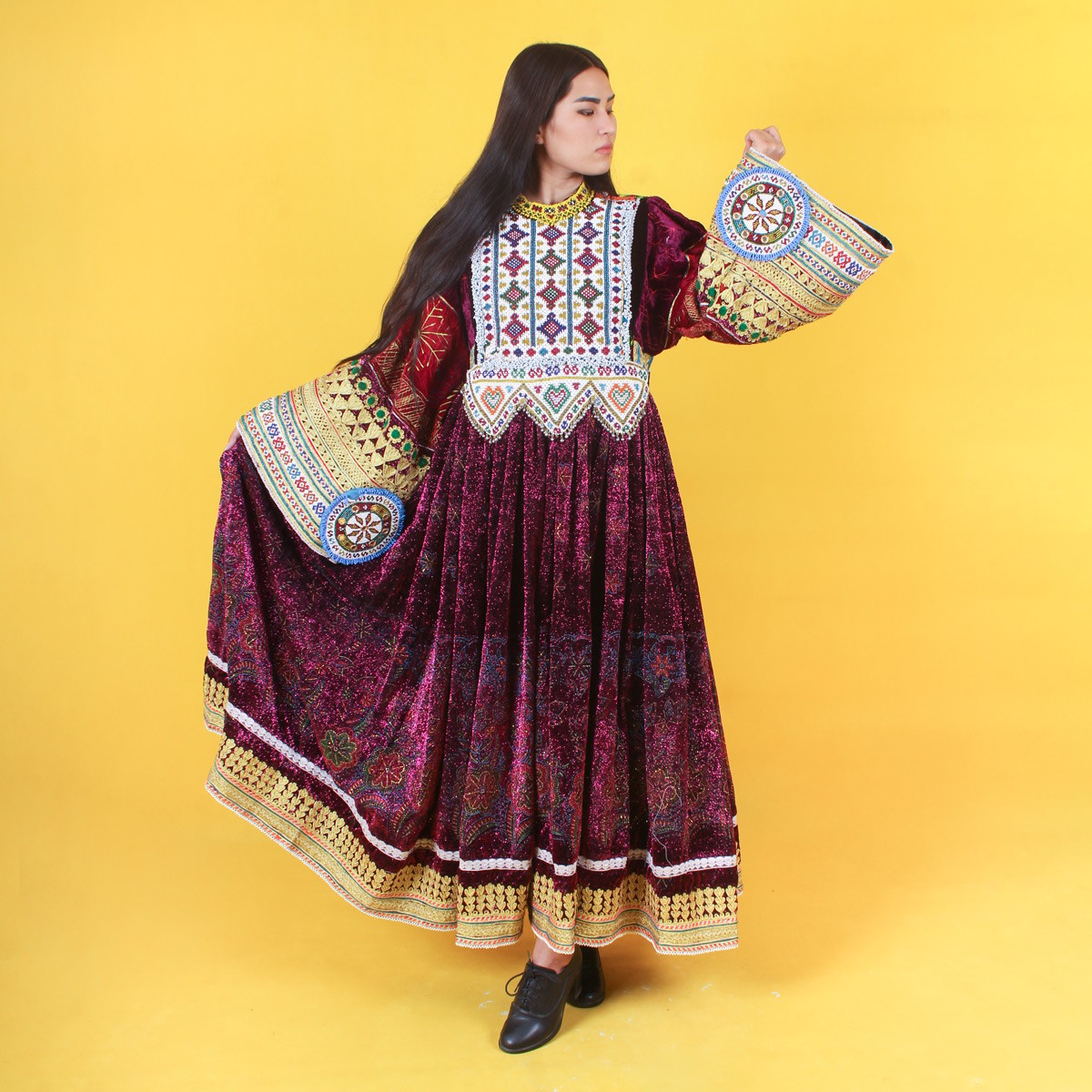 Vintage Kuchi Design Gand Afghani Dress | Traditional Afghan Wedding Dress for Women - Cloth Sizes Women: Large - US