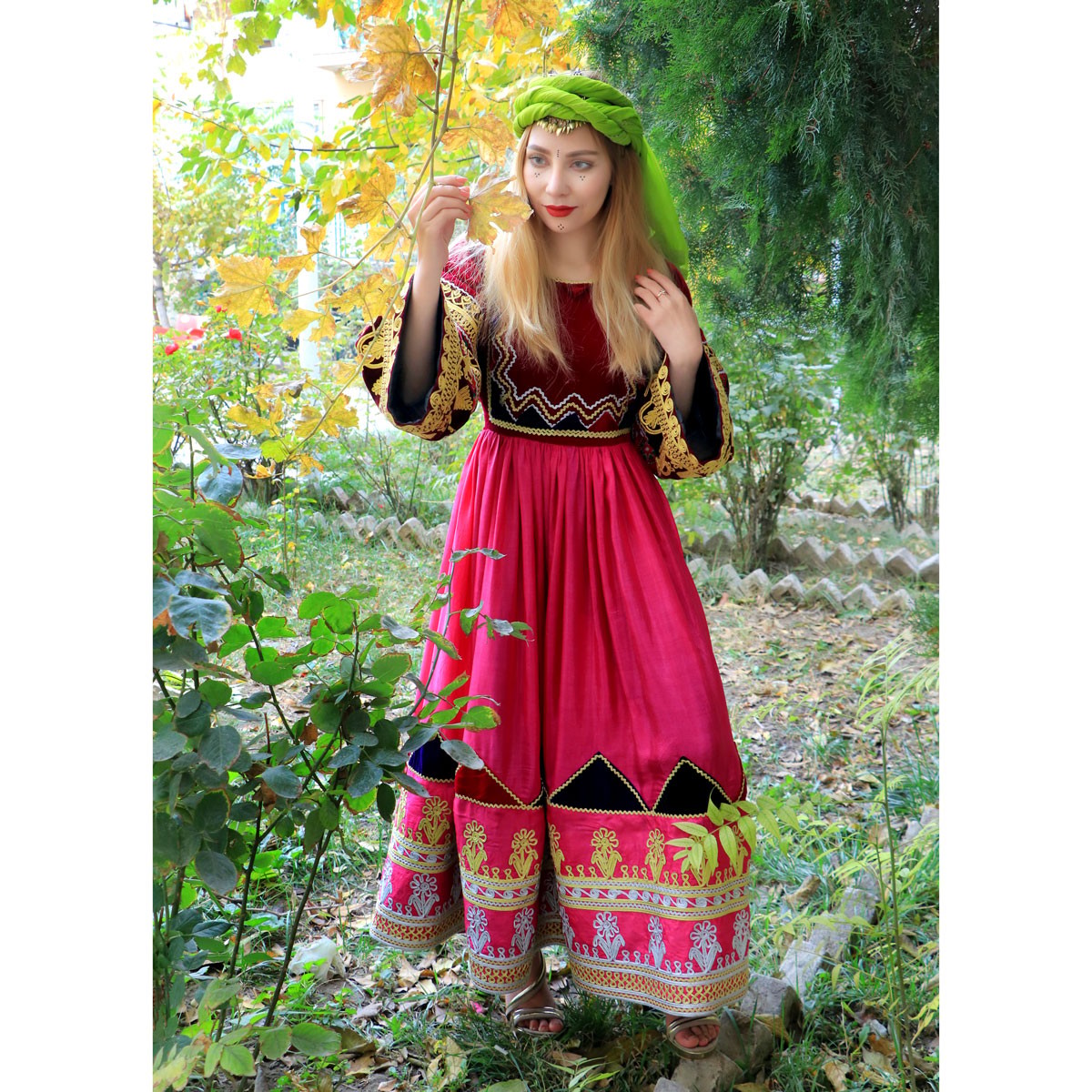 Tajiki Embroidered Velvet Afghan Wedding Dress with Pleated Cherma Work 2