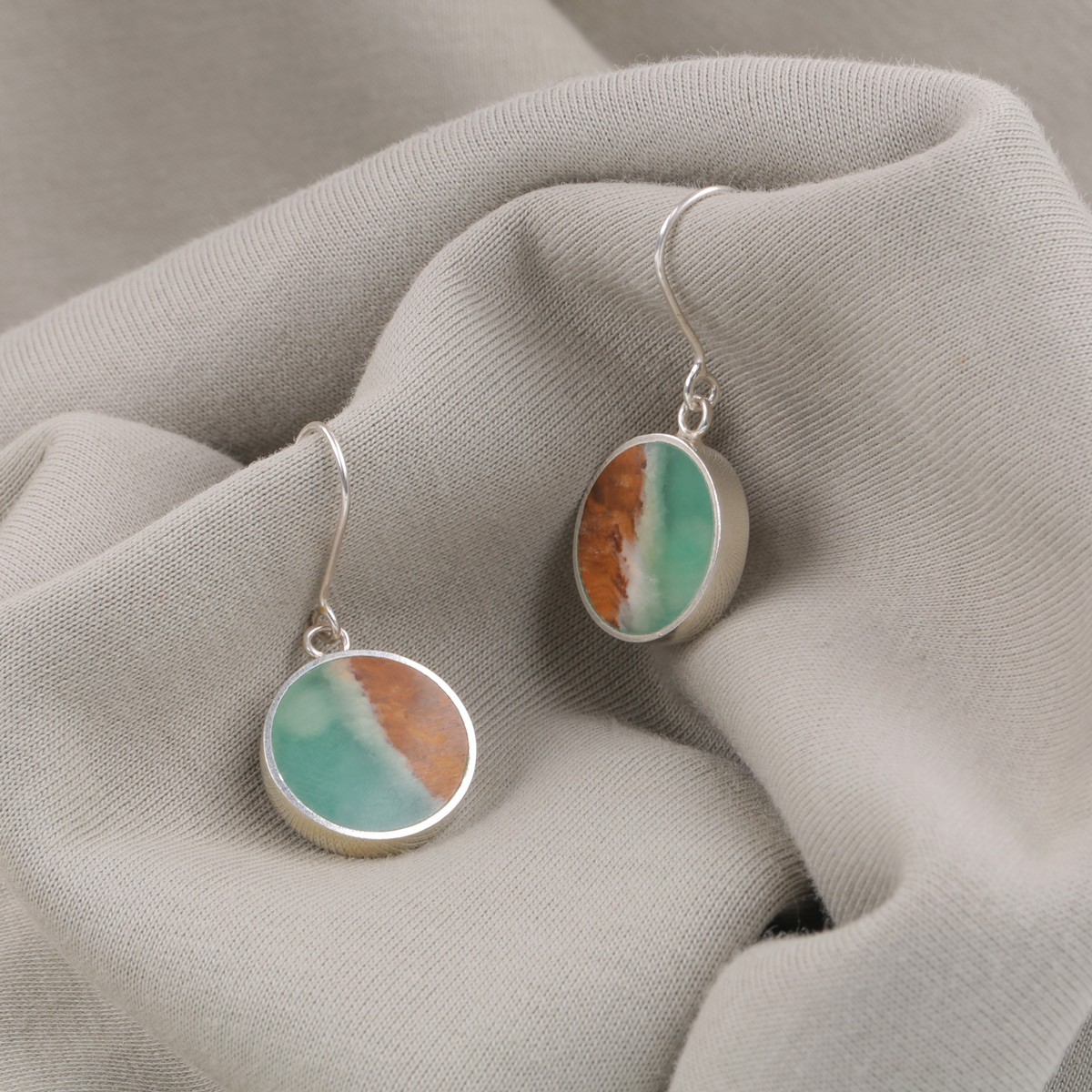 Green Onyx Round Earrings | Silver Dangle Earrings 1