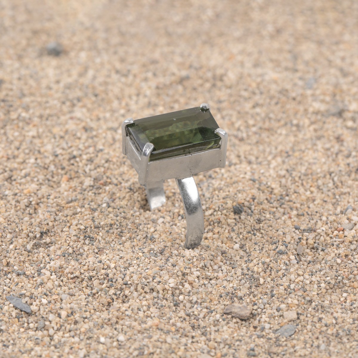 Dark Green Beroj Flat Ring| Rectangular Silver Women's Ring 2