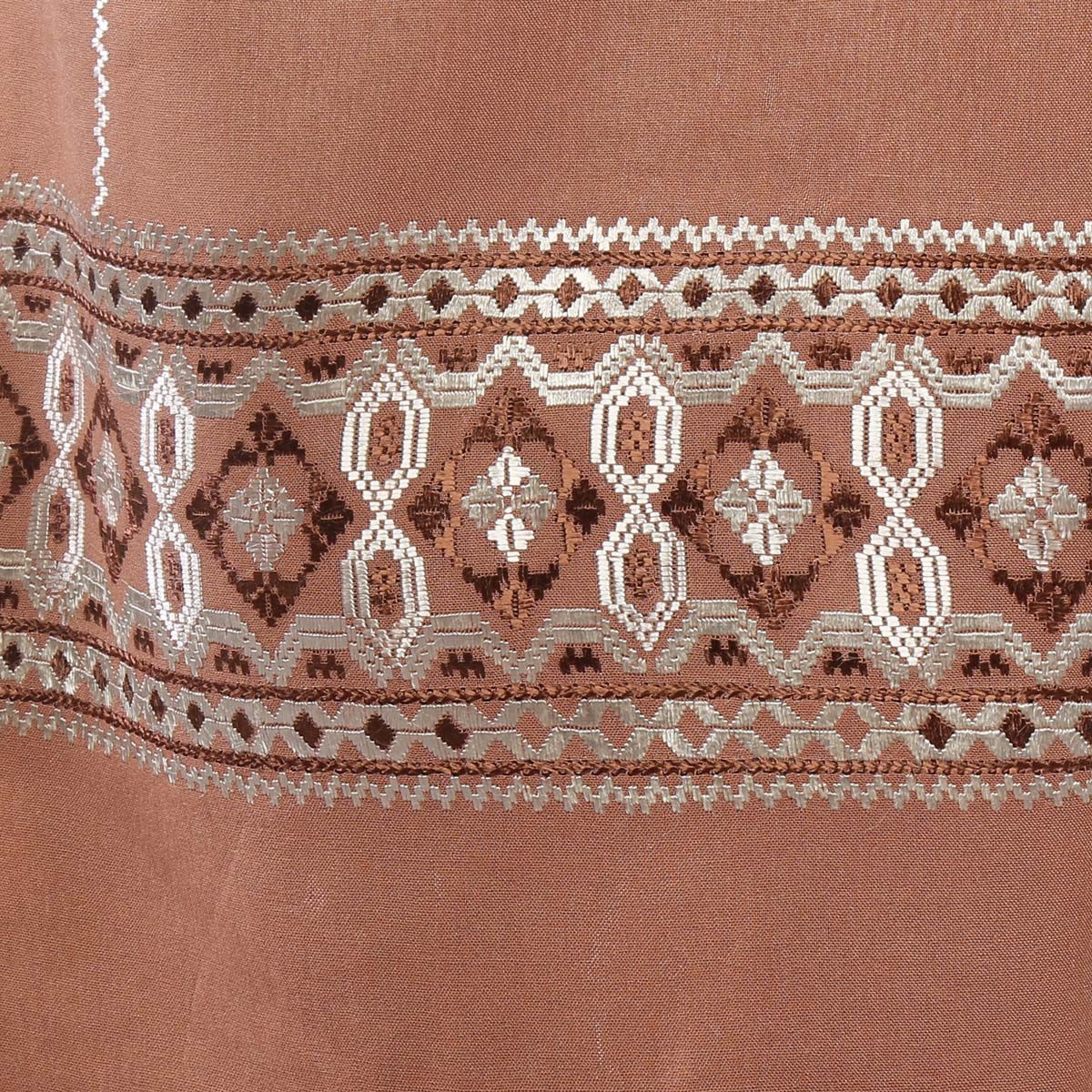 Soft Cotton Scarf With Embroidered Borders 3
