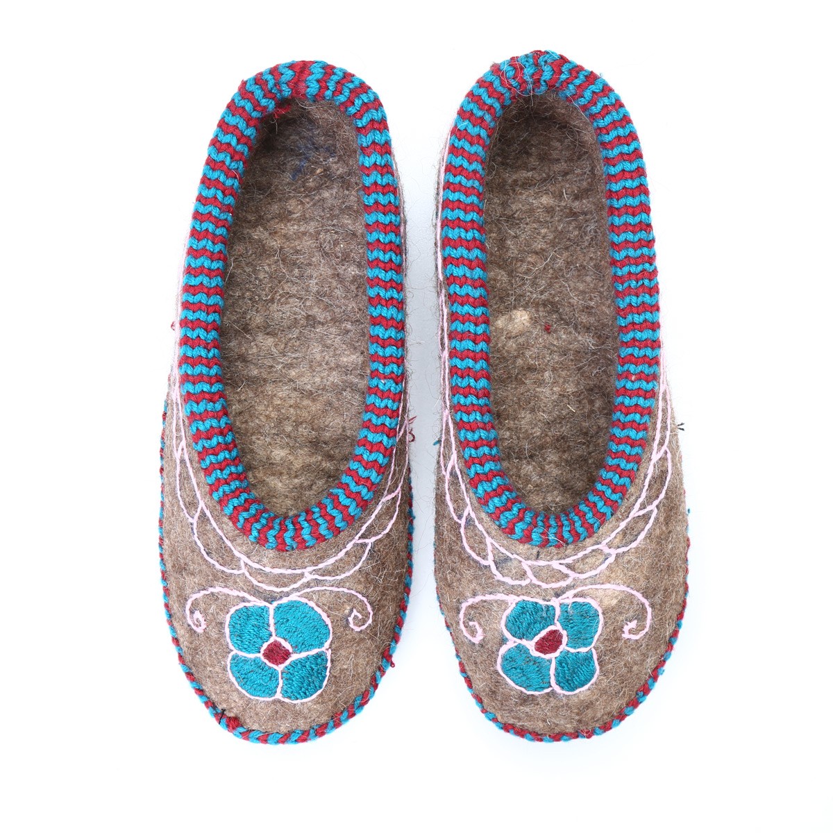 Hand-Woven Shoe Pairs With Brown Borders | Barak Shoes 4