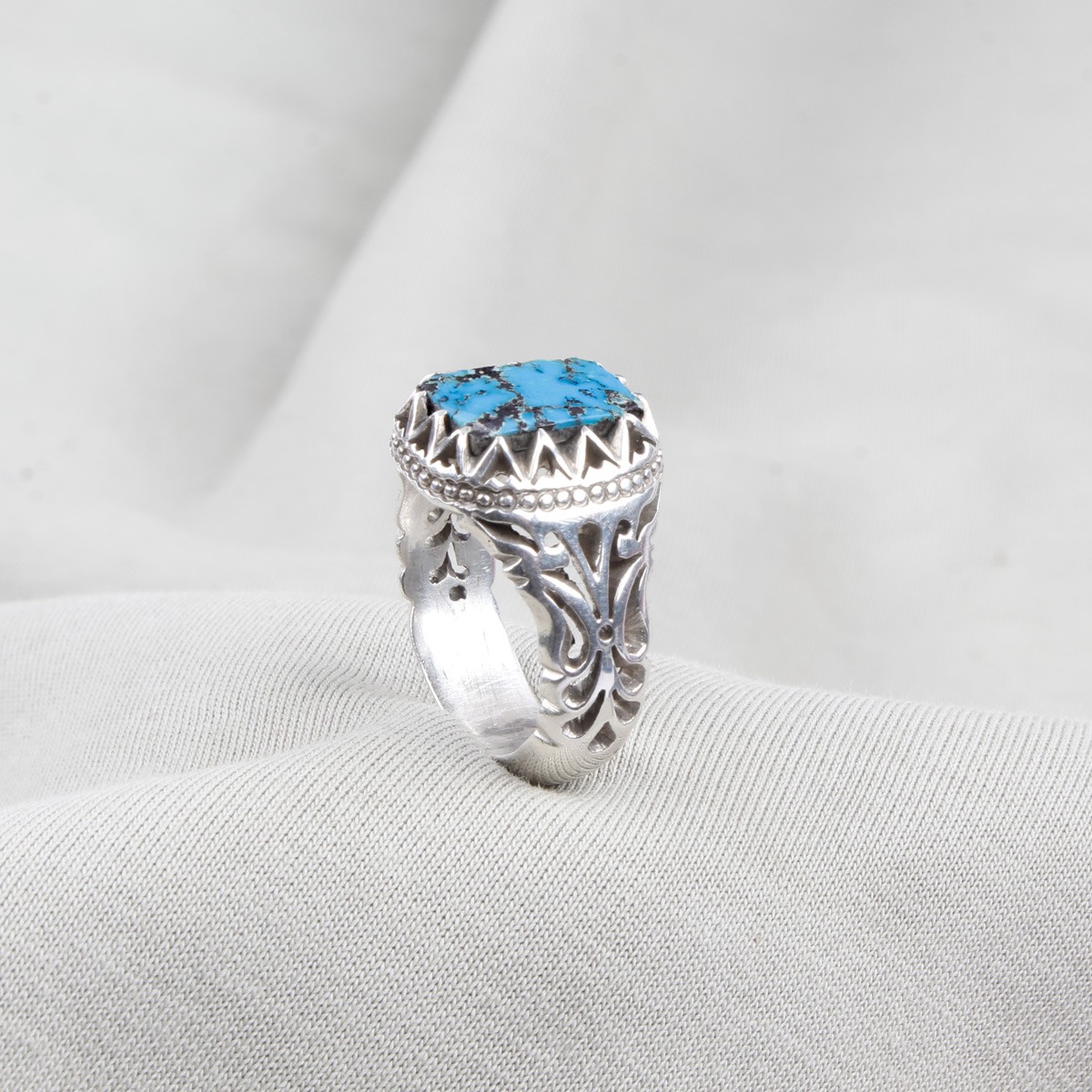 feroza shajari Ring 1