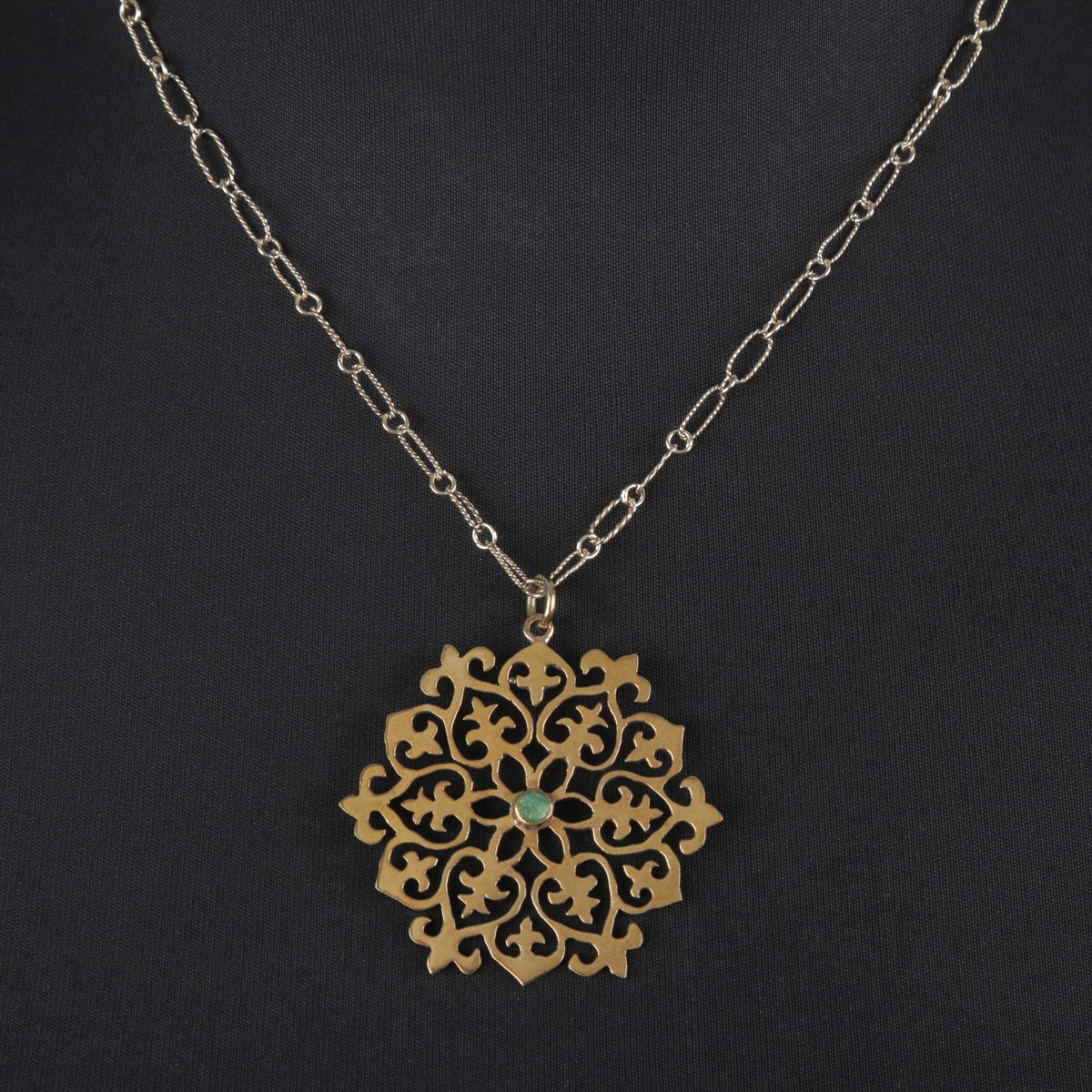 Emerald Gold-Plated Jewelry Set | Flower Carved Pendant & Earrings 5