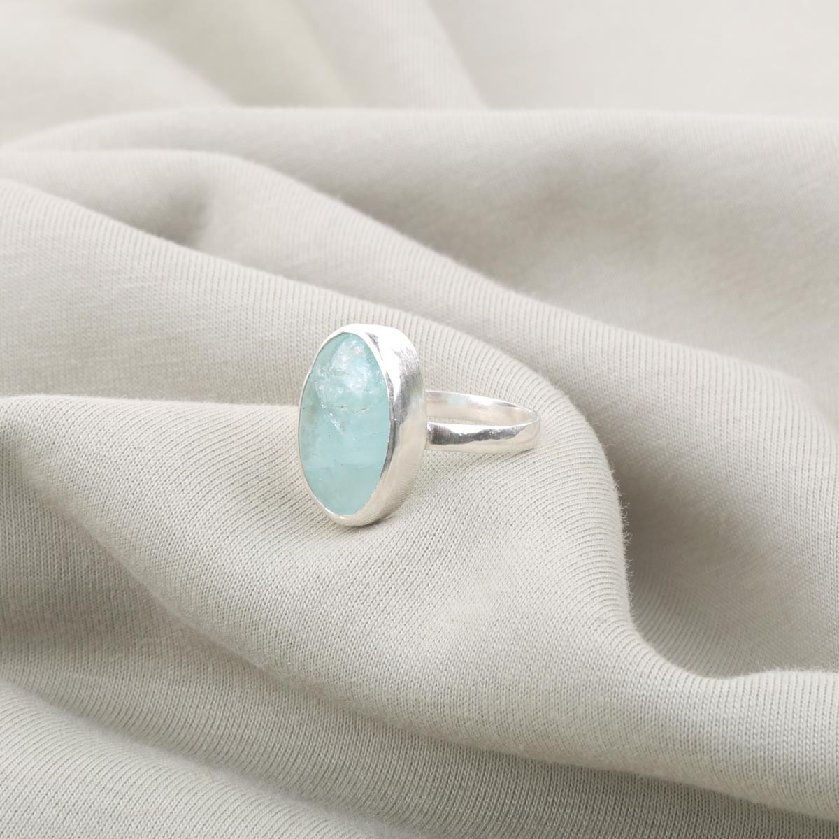 Aquamarine Oval Ring| Silver Bezel Ring 1