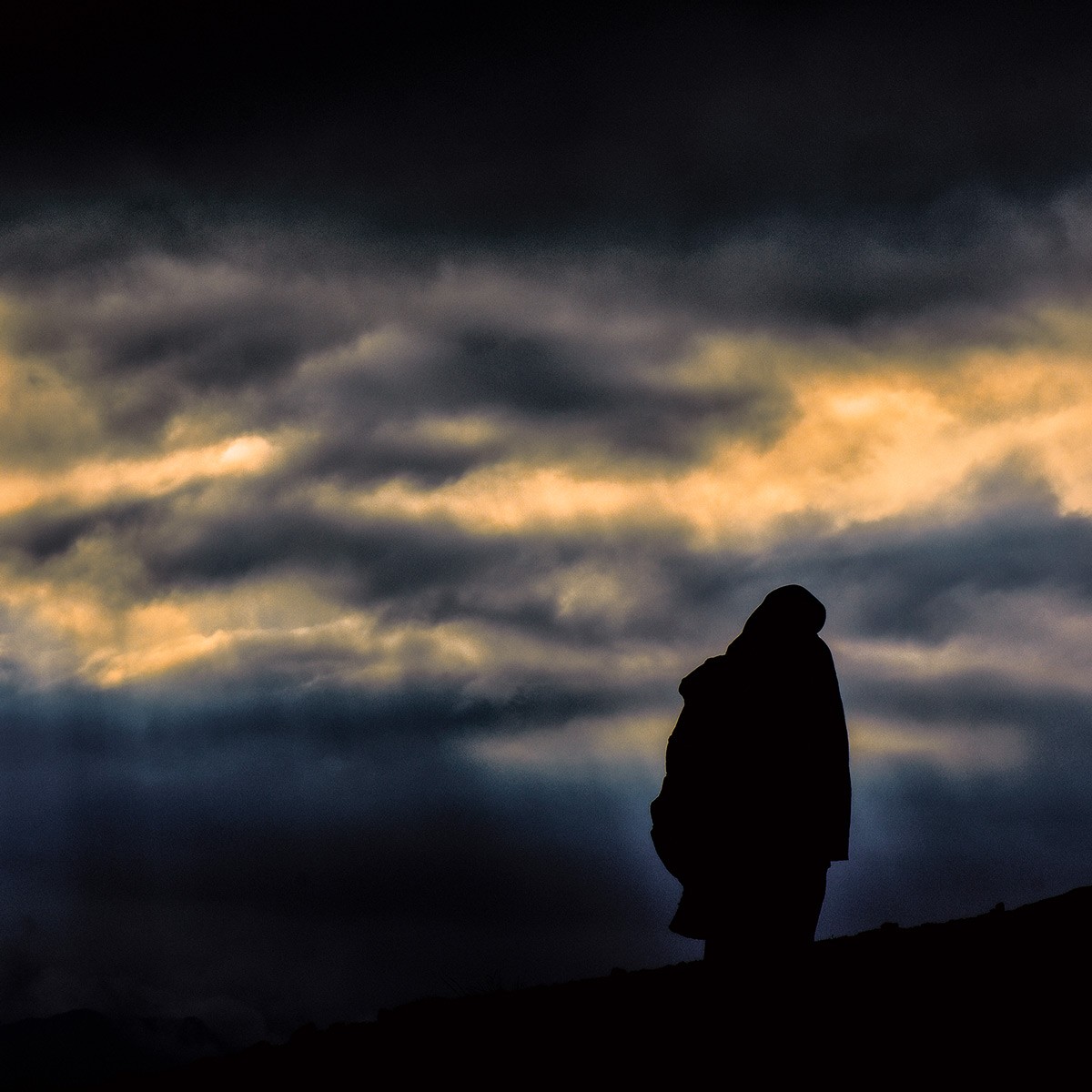 Man Standing in the Dark Solo Photo | Wall-Hanging Minimal Photo 3