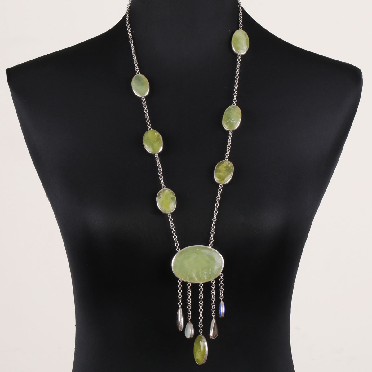 Green Jade Stone Locket | Charm Beaded Necklace 1